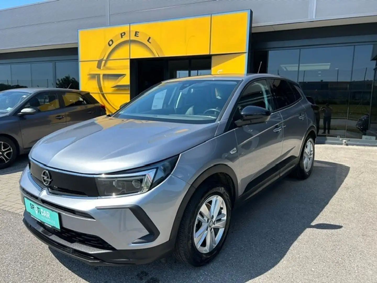 Opel Grandland 1,5 Diesel Business Edition Aut. Start/Stop Silber - 1