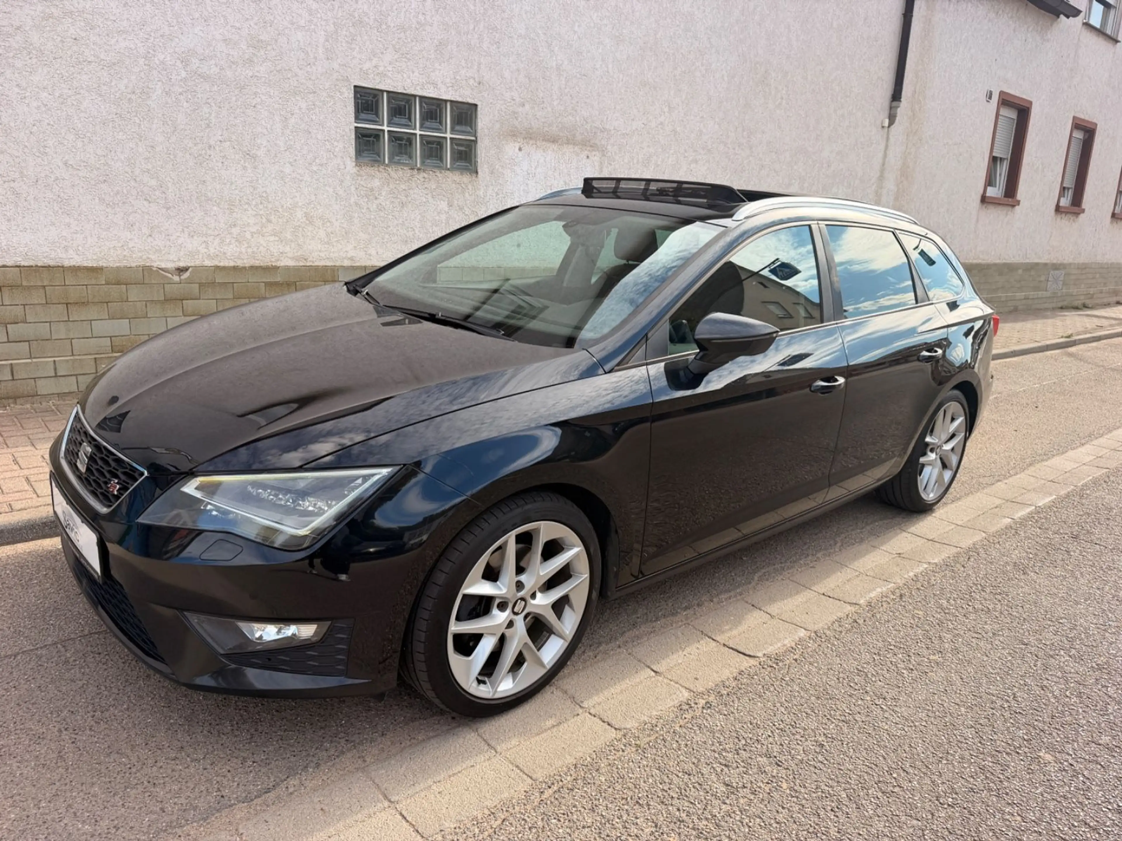 SEAT Leon ST FR 2.0 TDI DSG Top Zustand