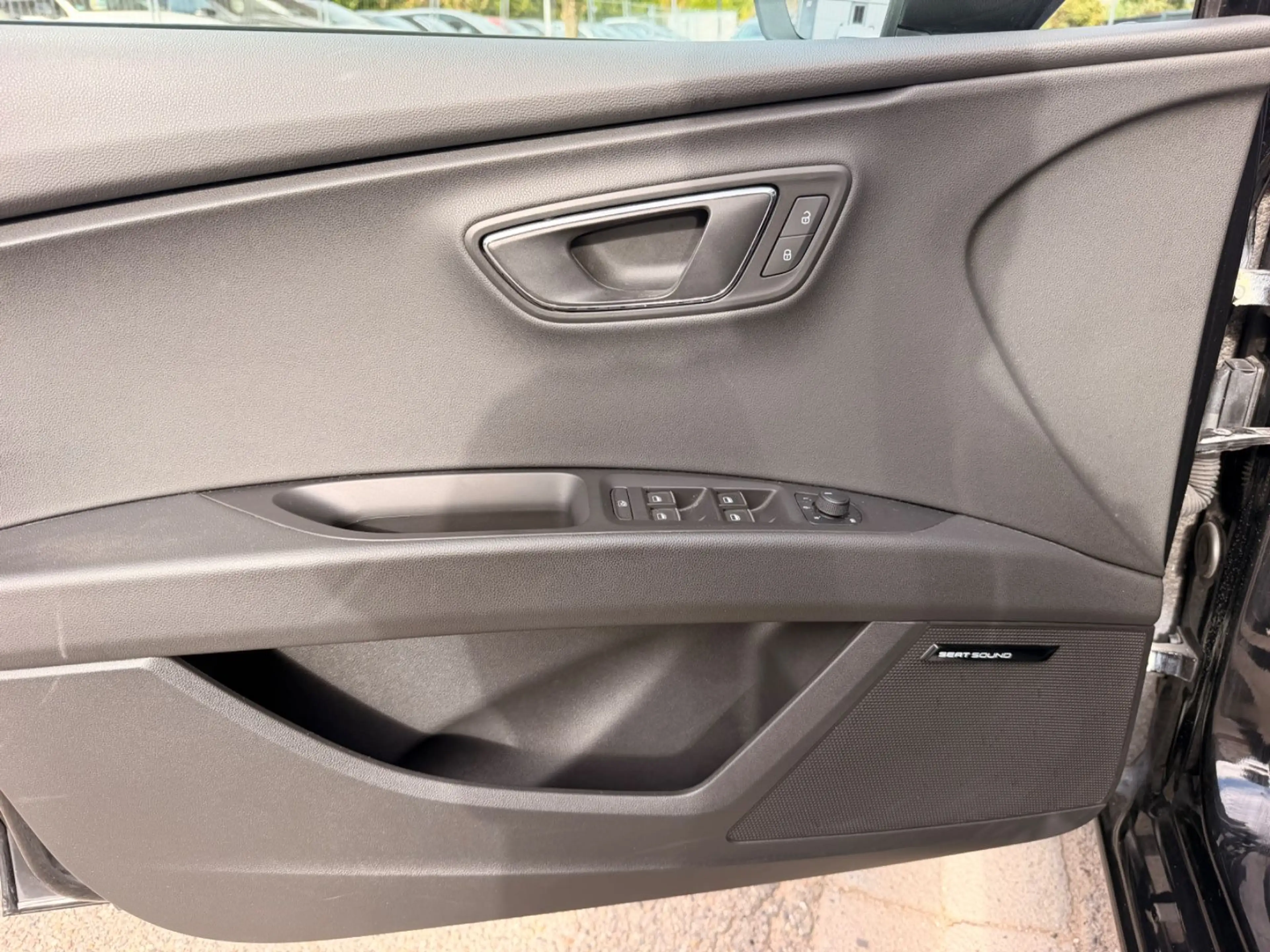 SEAT Leon ST FR 2.0 TDI DSG Top Zustand — photo 13