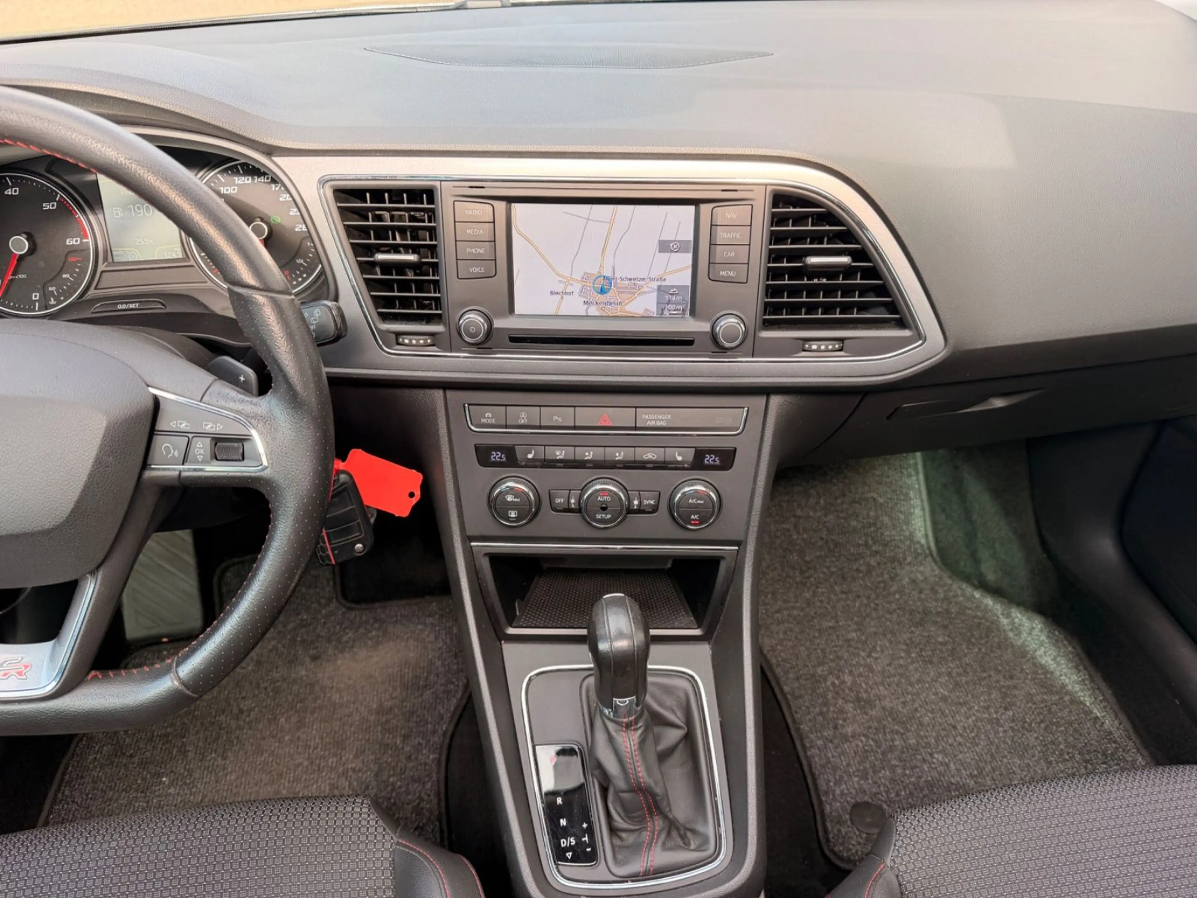 SEAT Leon ST FR 2.0 TDI DSG Top Zustand — photo 15