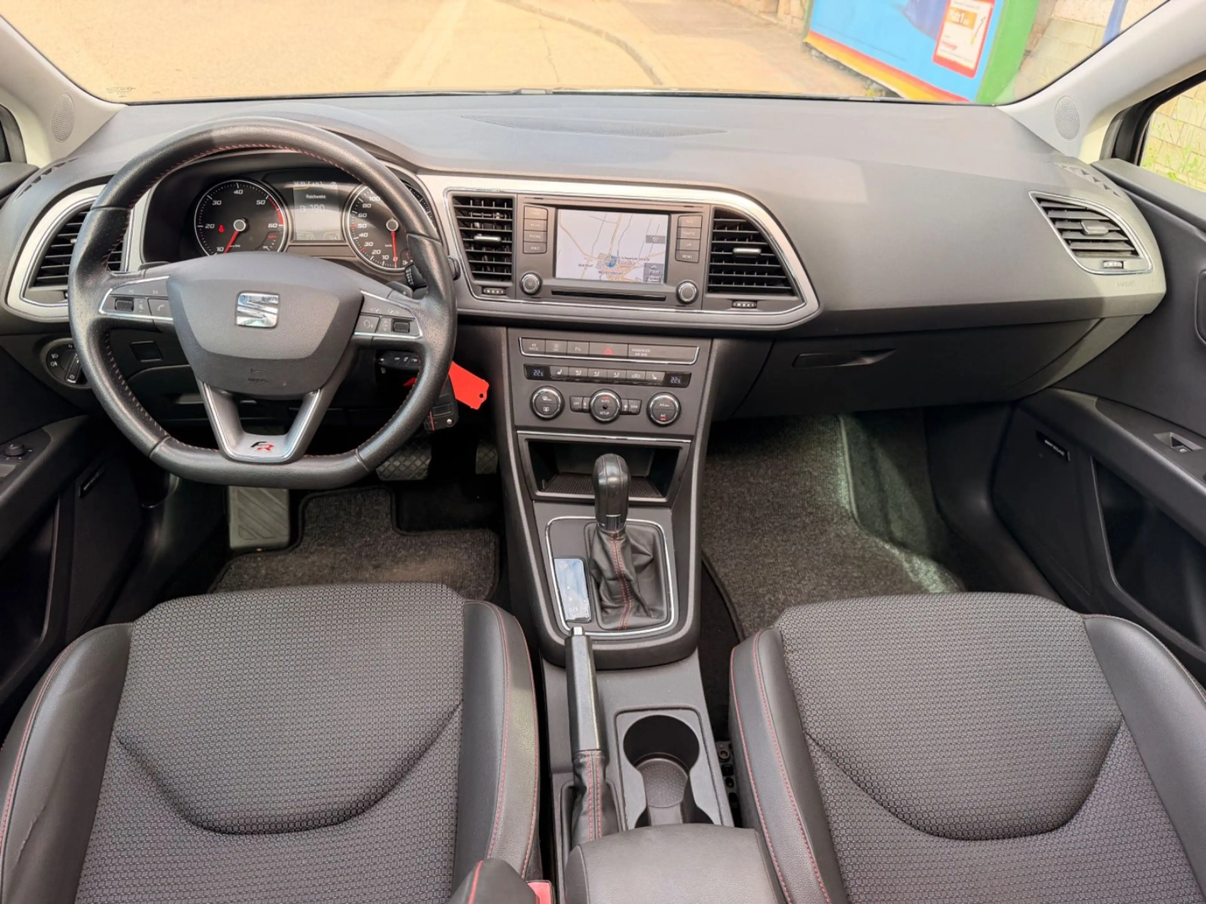 SEAT Leon ST FR 2.0 TDI DSG Top Zustand — photo 14