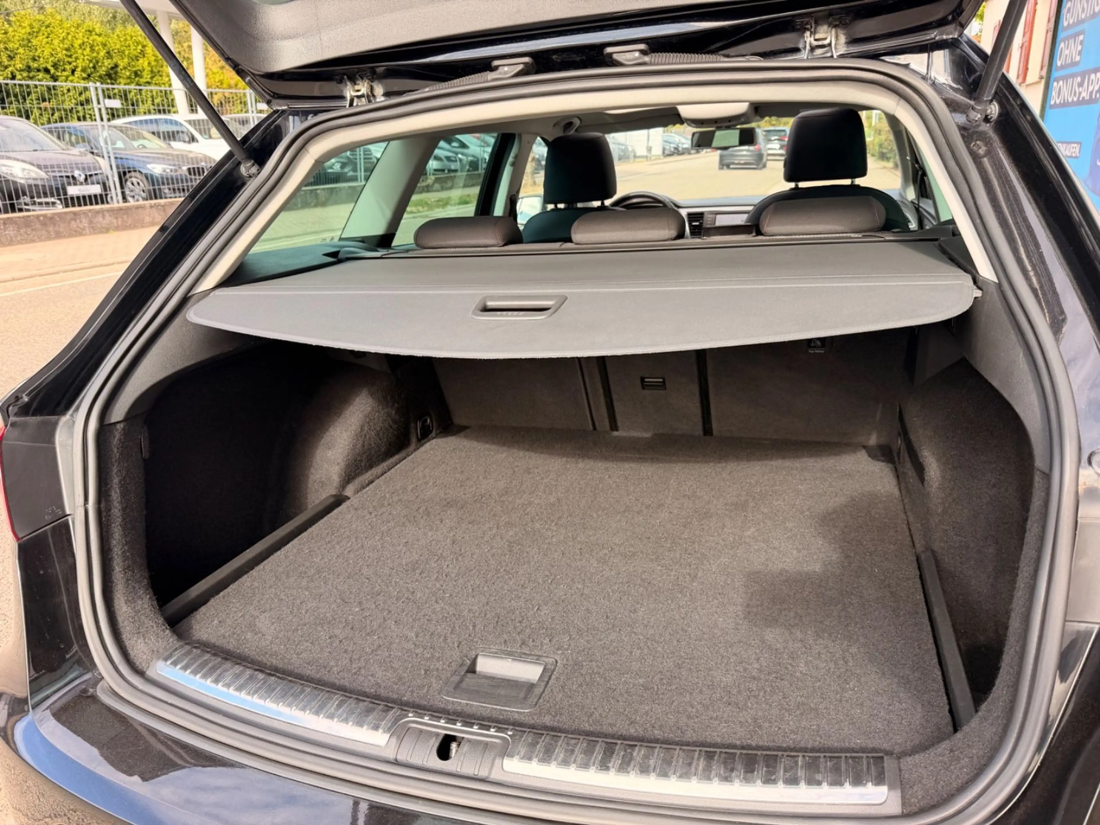 SEAT Leon ST FR 2.0 TDI DSG Top Zustand — photo 9