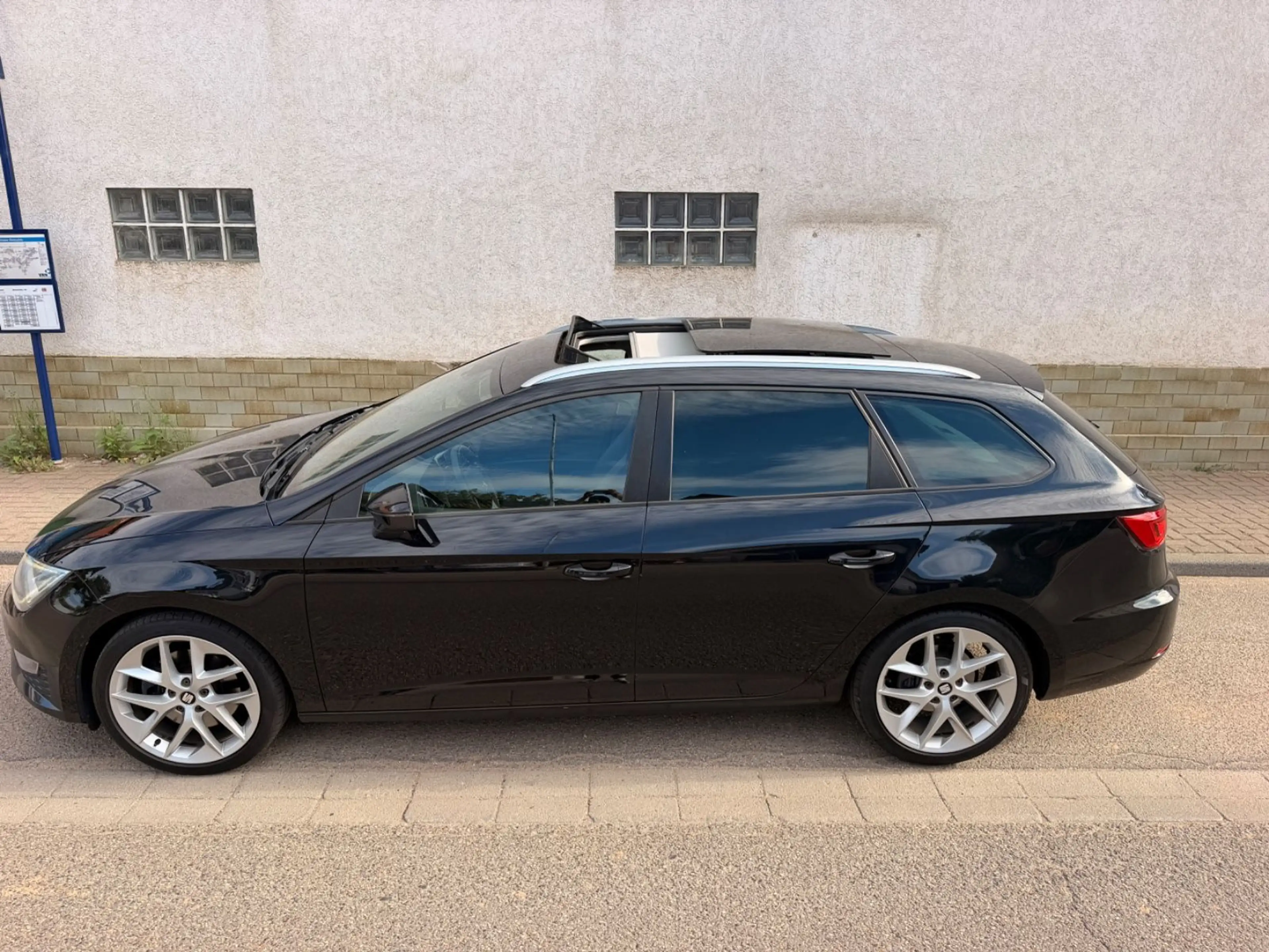 SEAT Leon ST FR 2.0 TDI DSG Top Zustand — photo 7