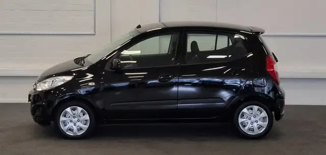 Hyundai i10 view 4