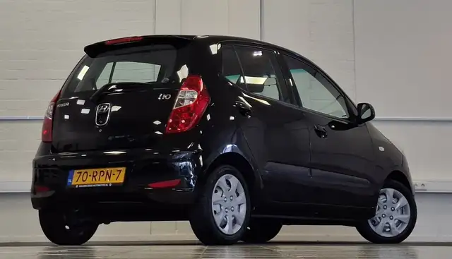 Hyundai i10 view 7