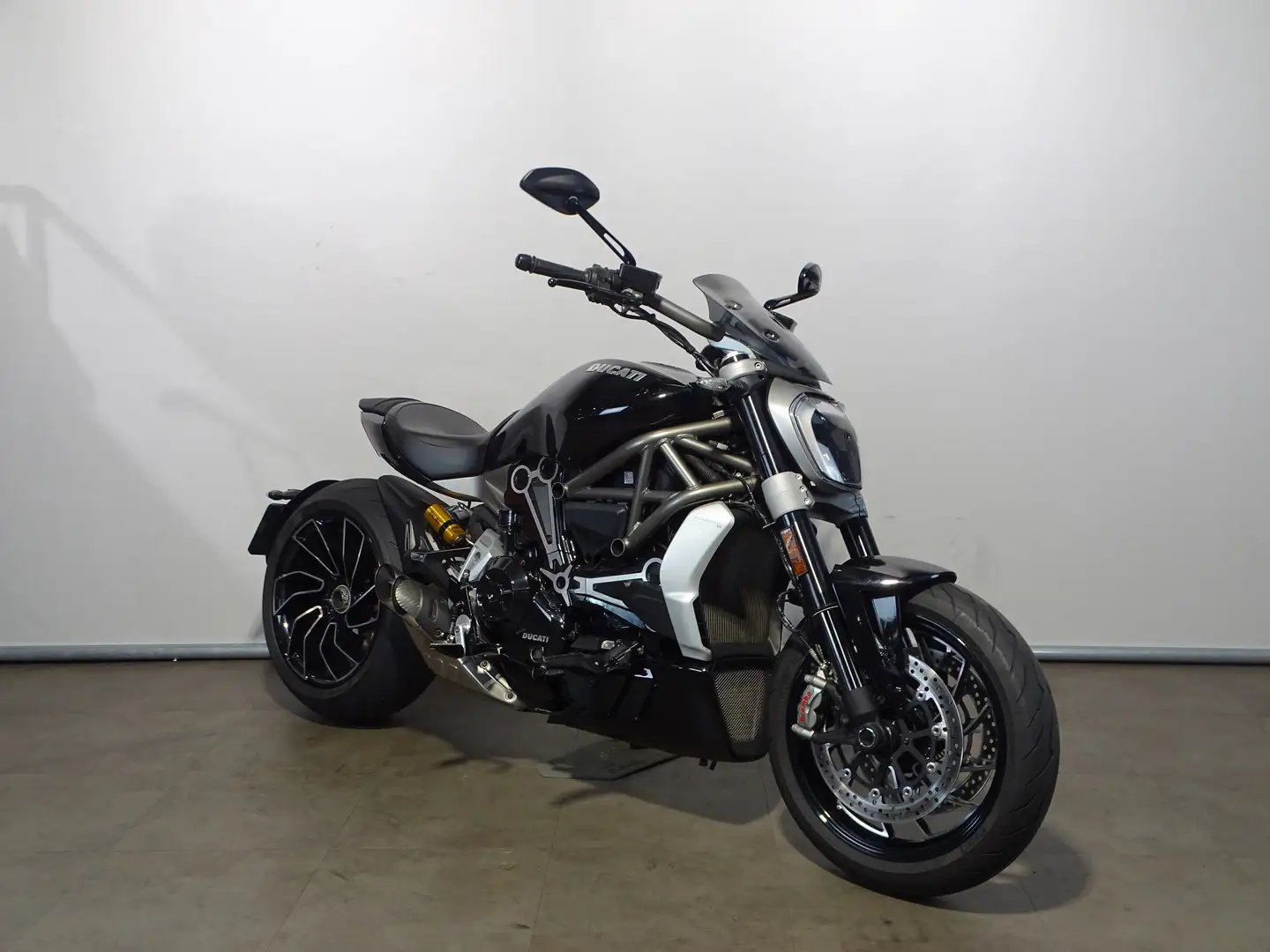 Ducati XDiavel S Zwart - 2