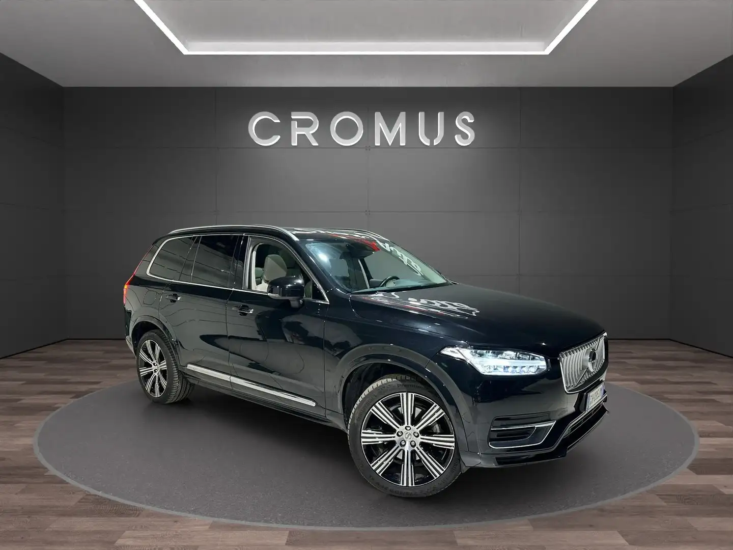 Volvo XC90 2.0 B5 AWD INSCRIPTION GEARTRONIC 7P.TI Nero - 2