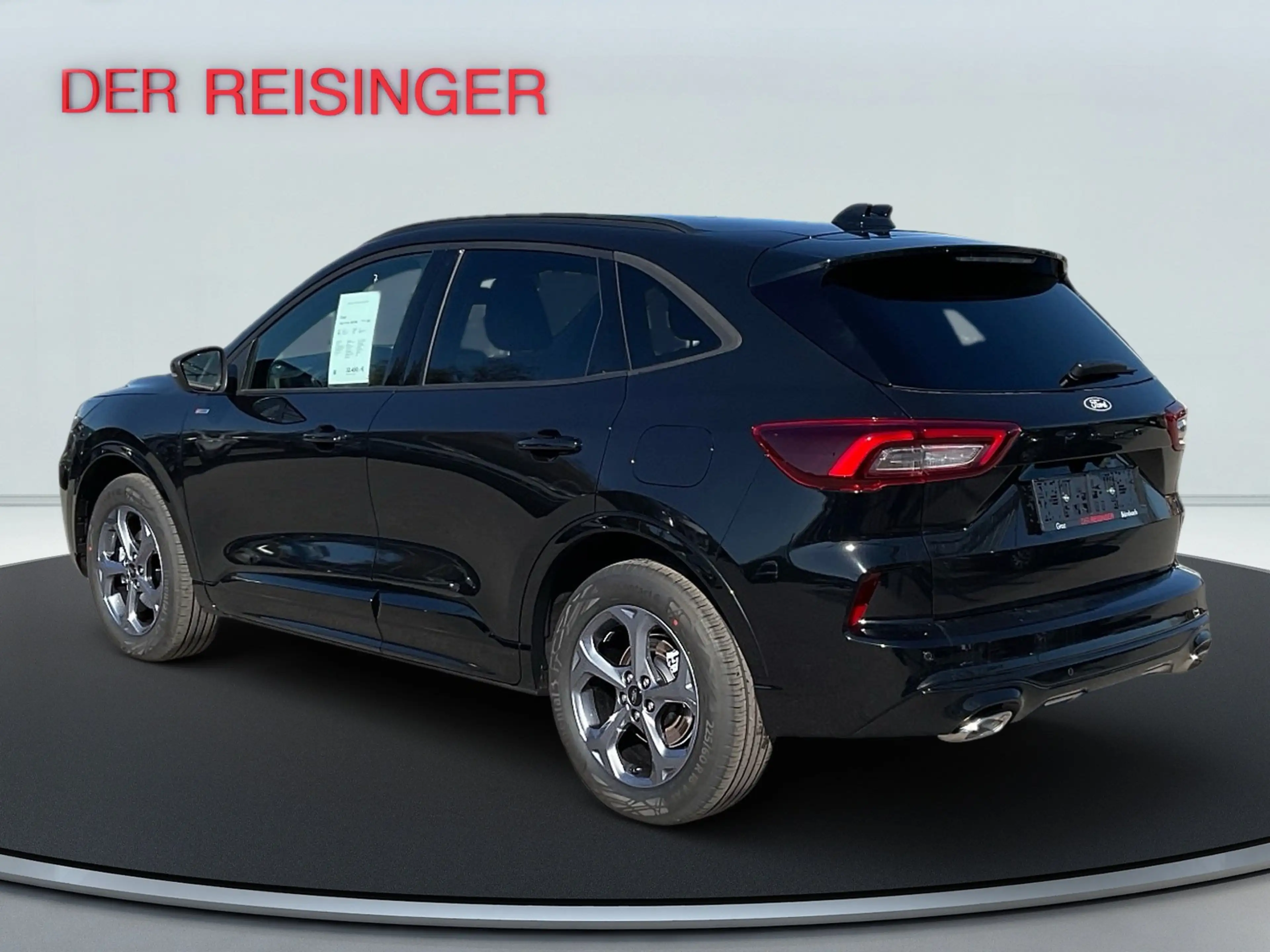 Ford Kuga ST-Line 150PS M6 — photo 4