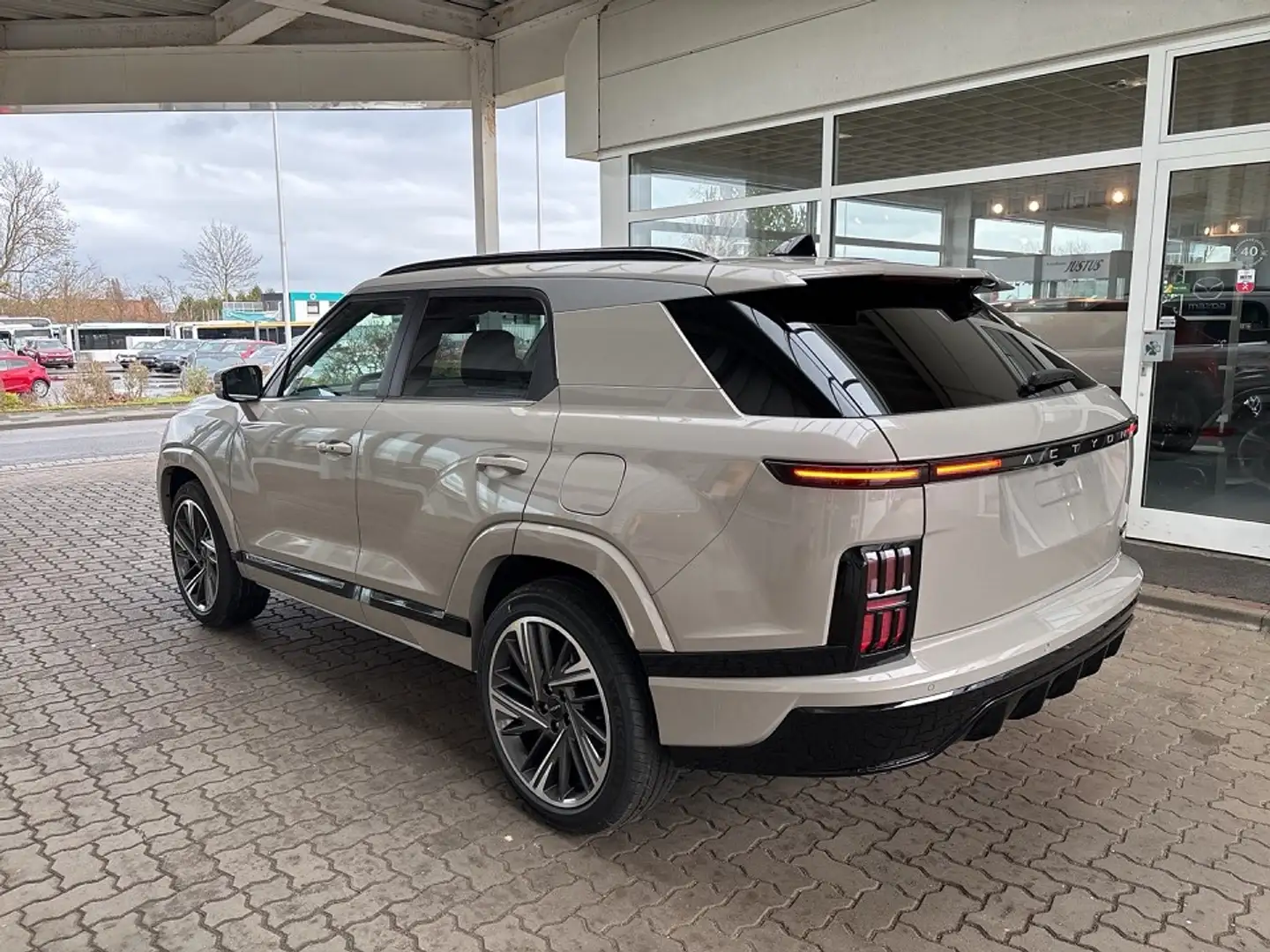 KGM Actyon 1.5 GDI Turbo Benzin AT AWD Bliss Silber - 2