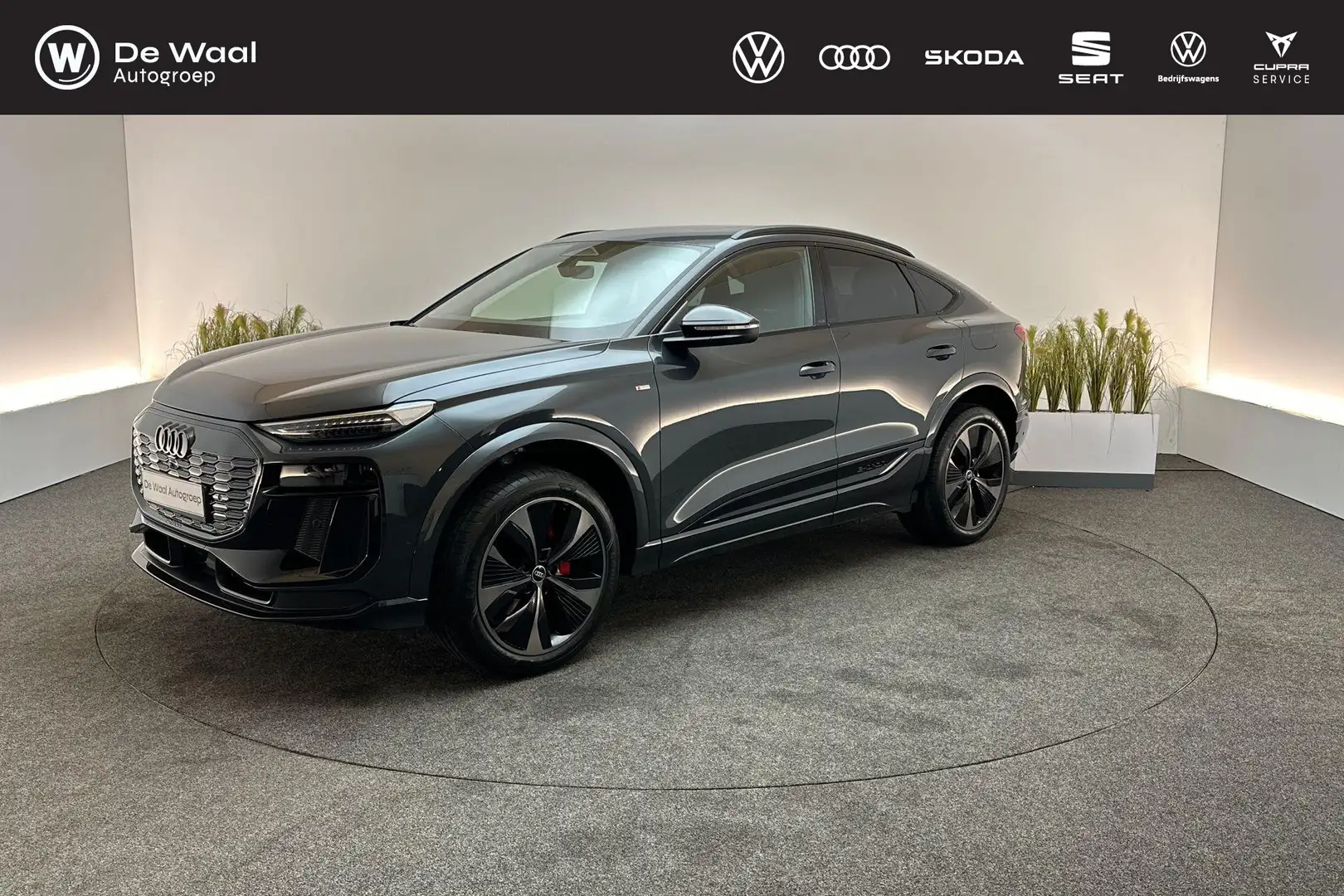 Audi Q6 e-tron S edition 100 KWh Szary - 1