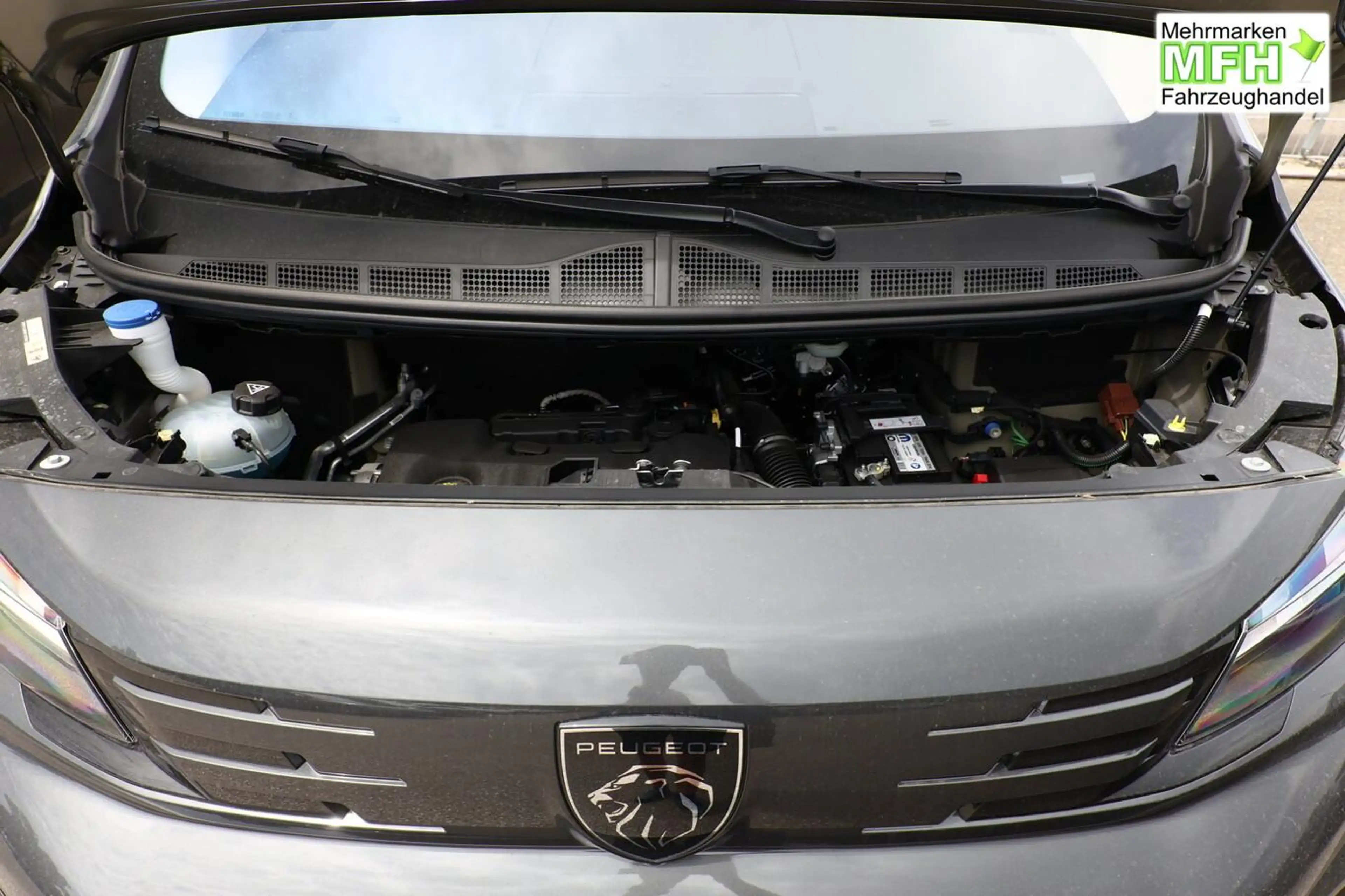 Peugeot Traveller 180 EAT8 Allure L3 Pano Nav AHK StHz 130 kW (17... — photo 12