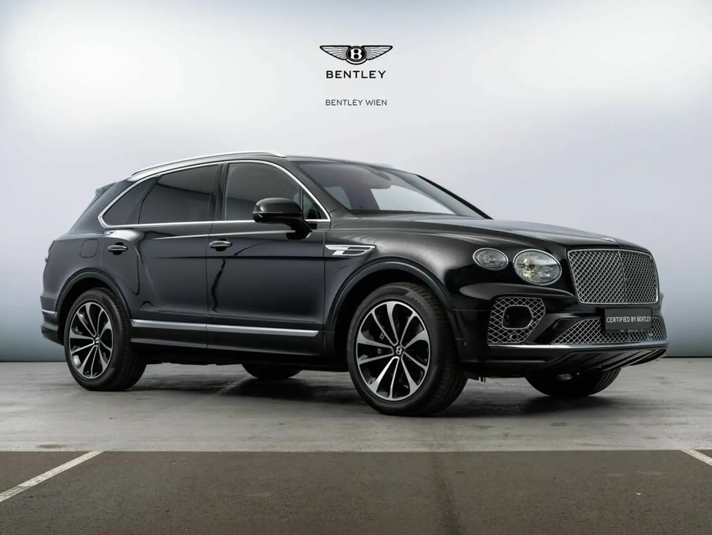 Bentley Bentayga V6 Hybrid Schwarz - 1
