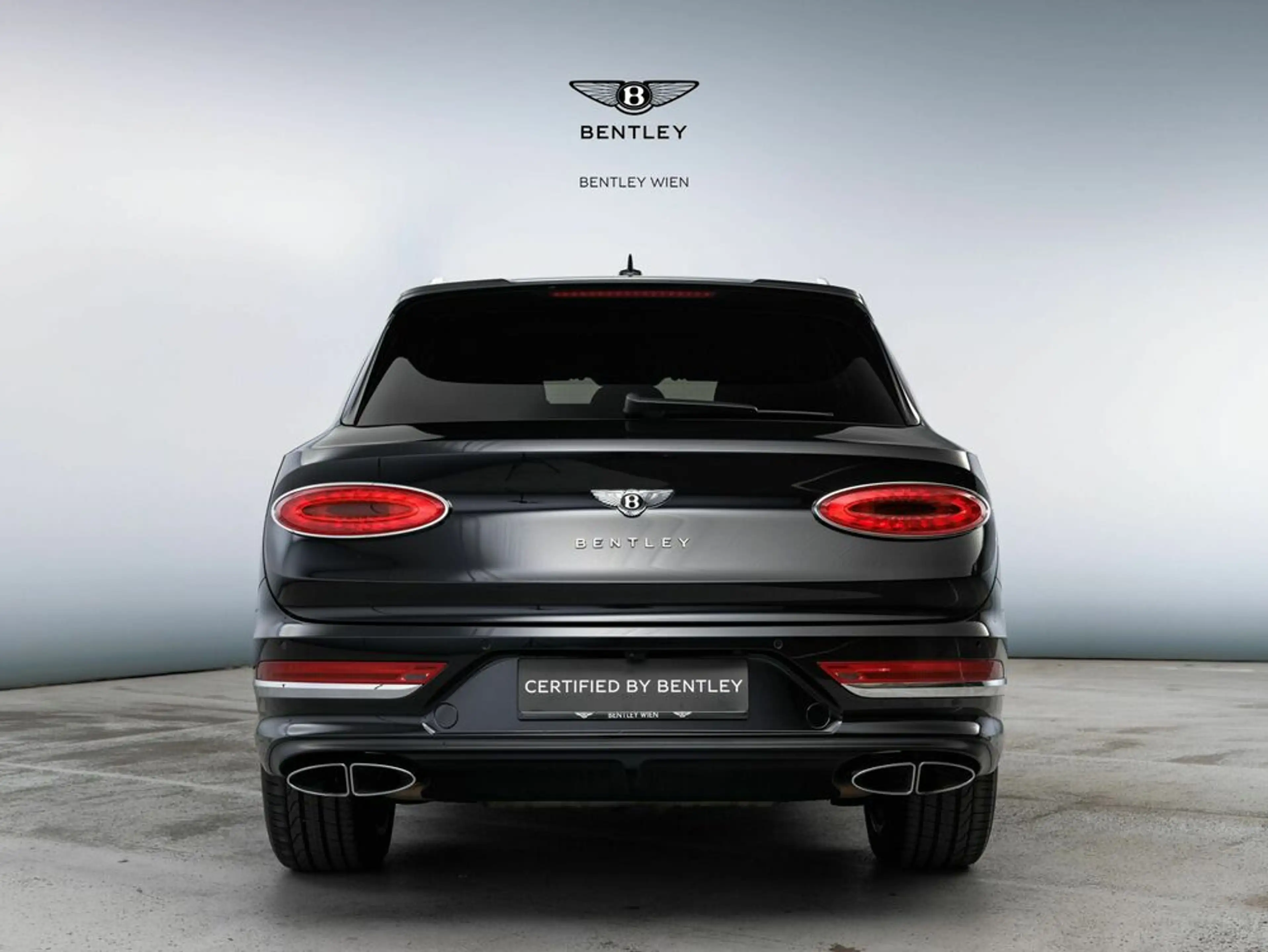 Bentley Bentayga V6 Hybrid — photo 6