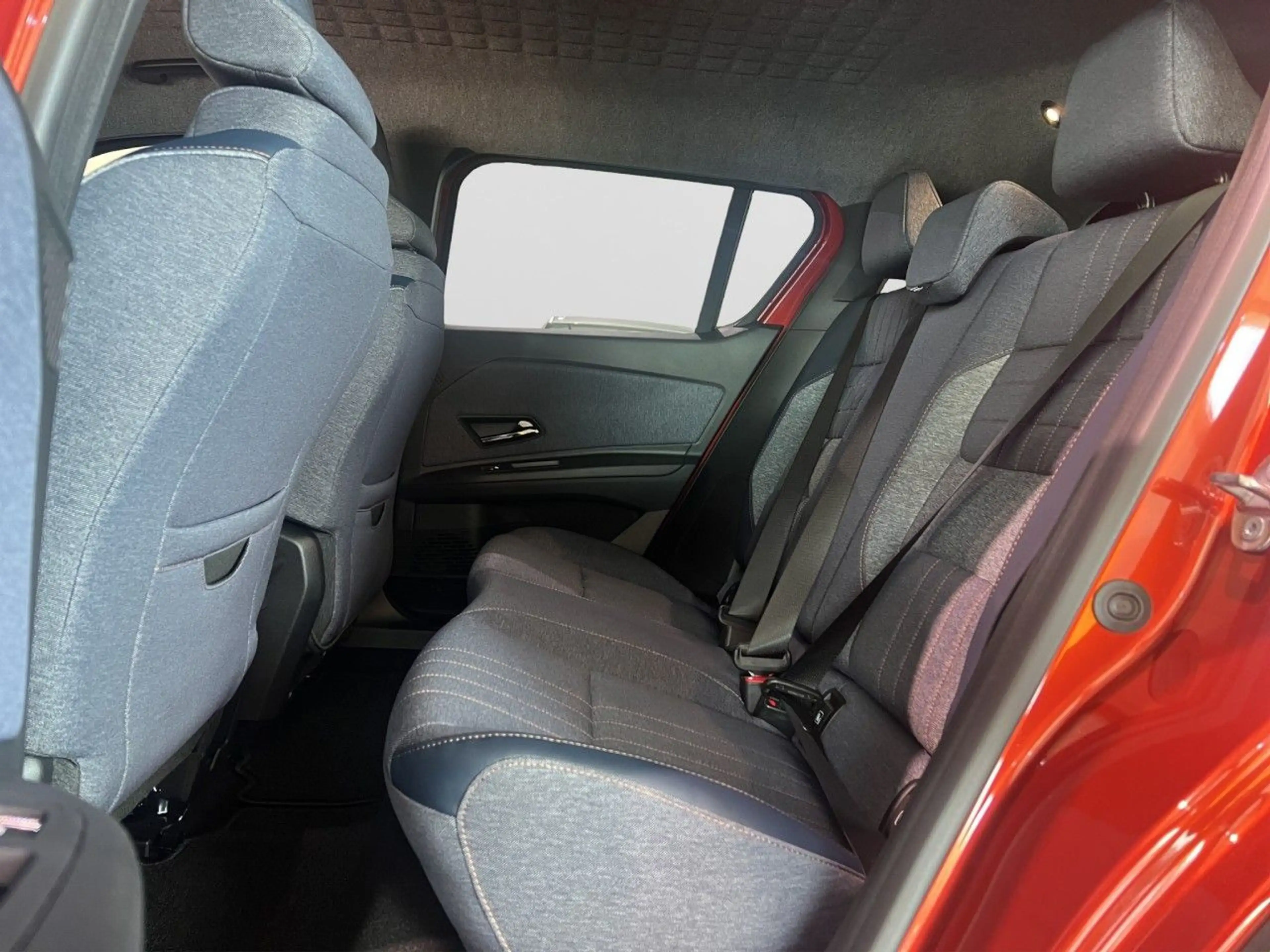 Renault R 4 4 E-Tech Electric 150 Comfort Range Techno — photo 15