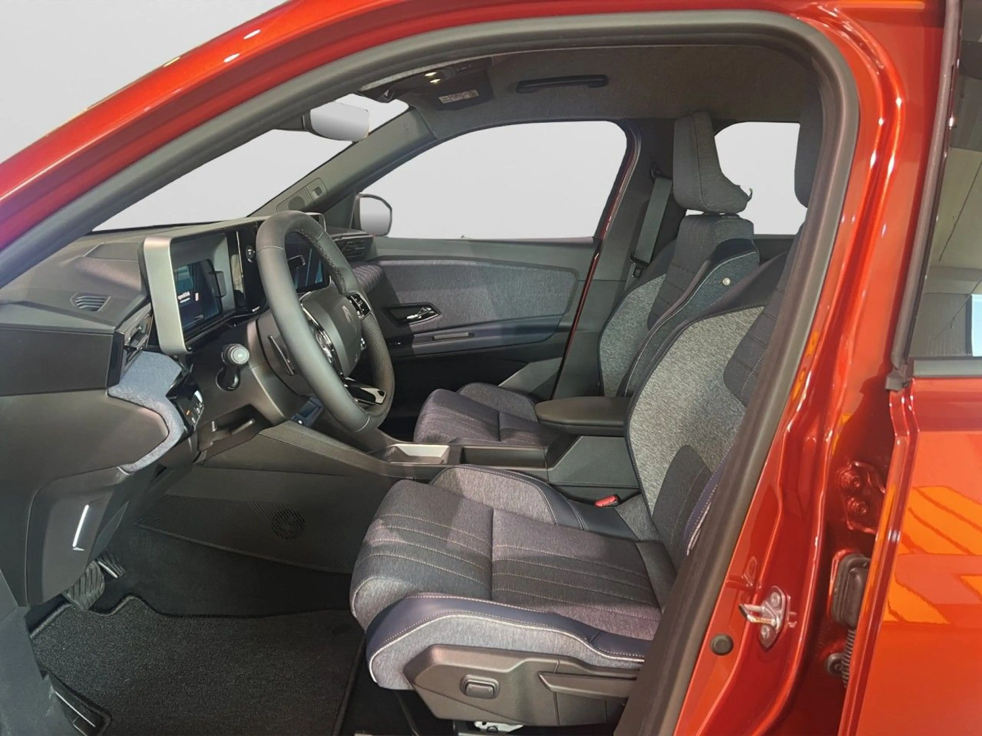 Renault R 4 4 E-Tech Electric 150 Comfort Range Techno — photo 12