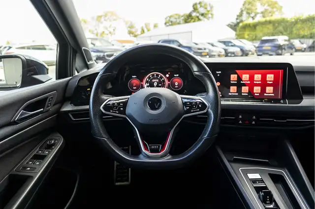 Volkswagen Golf view 7