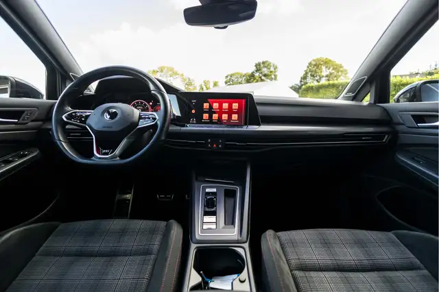 Volkswagen Golf view 26