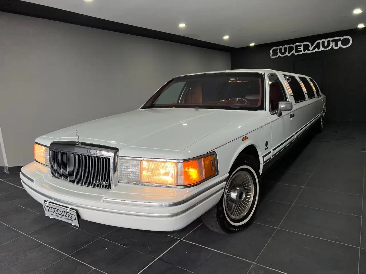 Lincoln Town Car EXECUTIVE 40R Limousine, foto 3