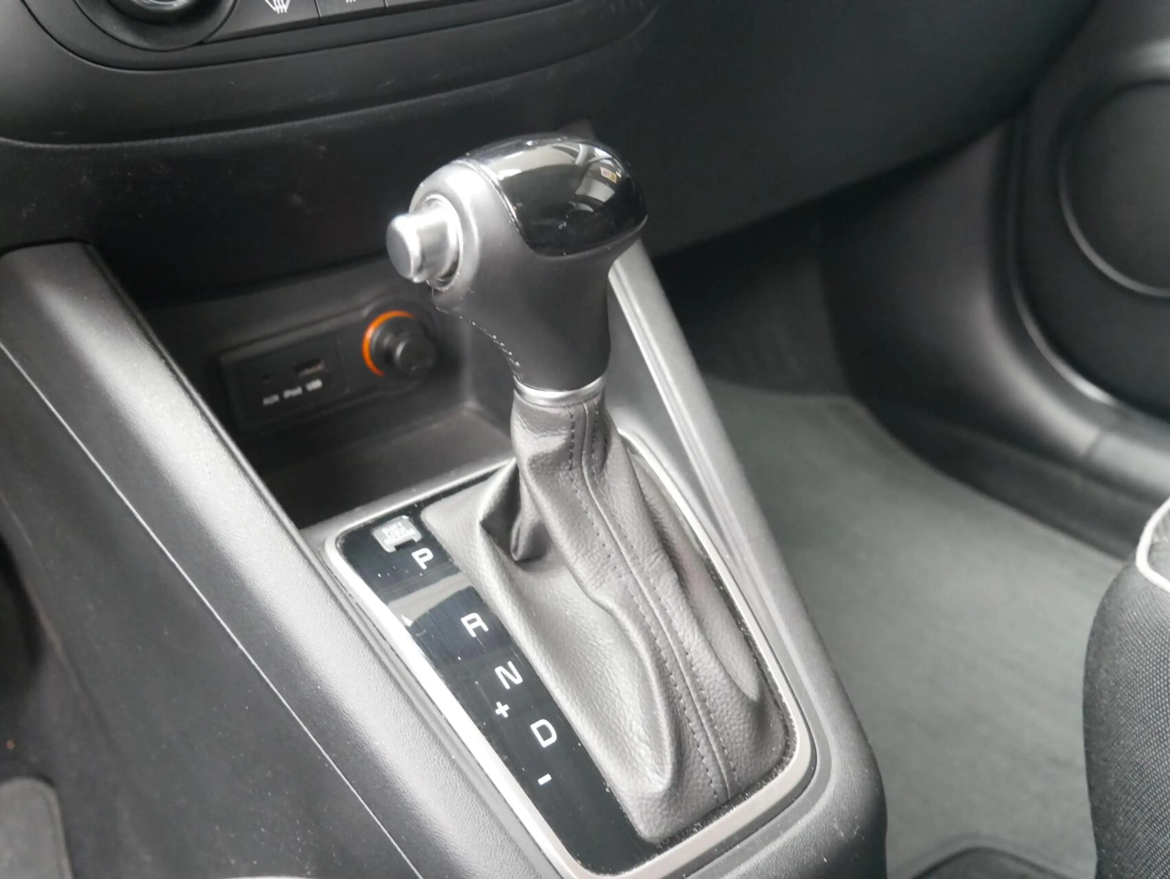 Kia Venga 1.6 CVVT DynamicPLusLine Camera| Navi+BT| Stoel ve — photo 6