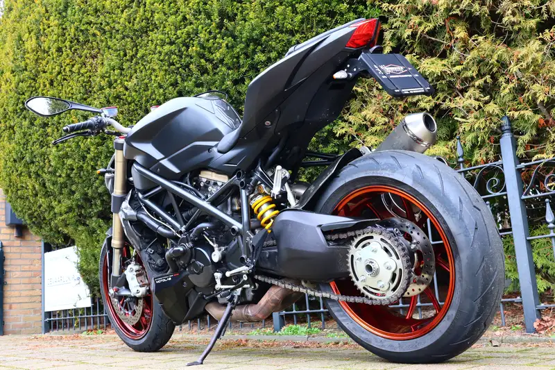 Ducati Streetfighter - foto 5