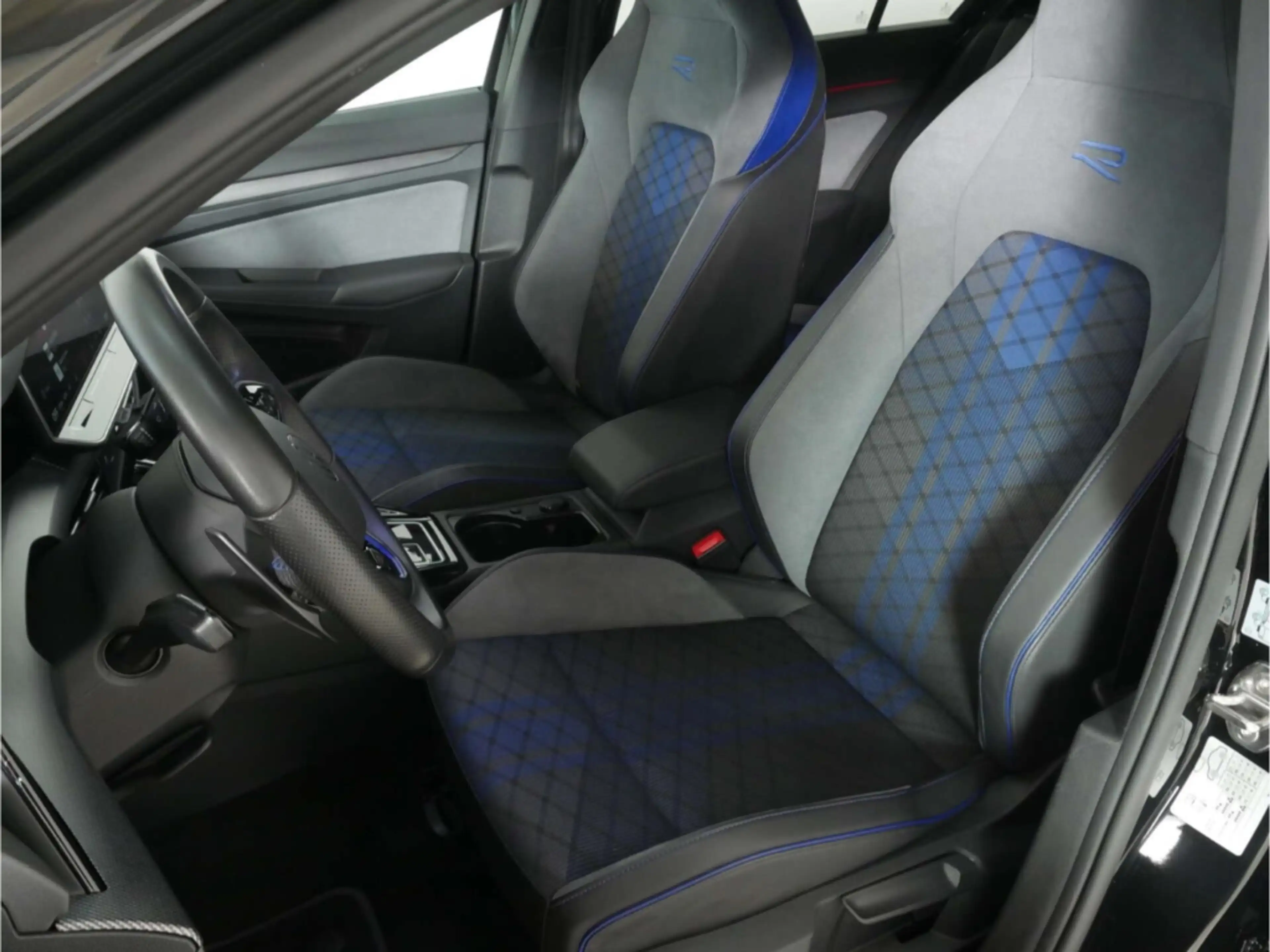 Volkswagen Golf R 2.0 TSI 4Motion Black Style — photo 15