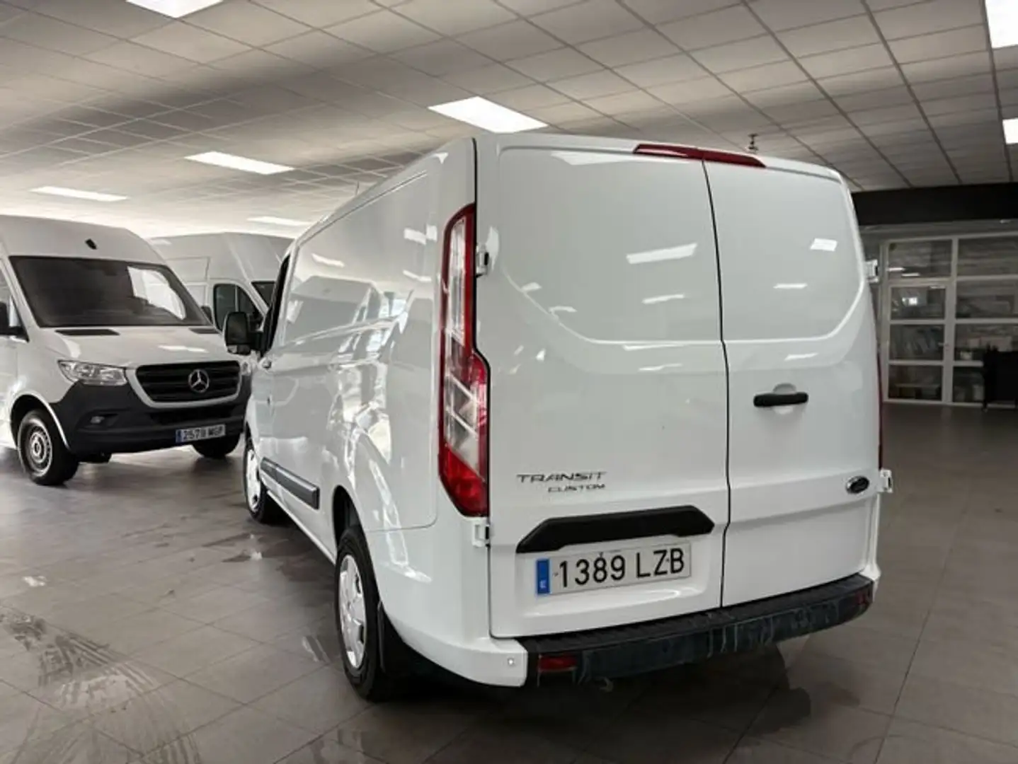 Ford Transit Custom 2.0 TDCI TREND 130 CV Blanco - 2