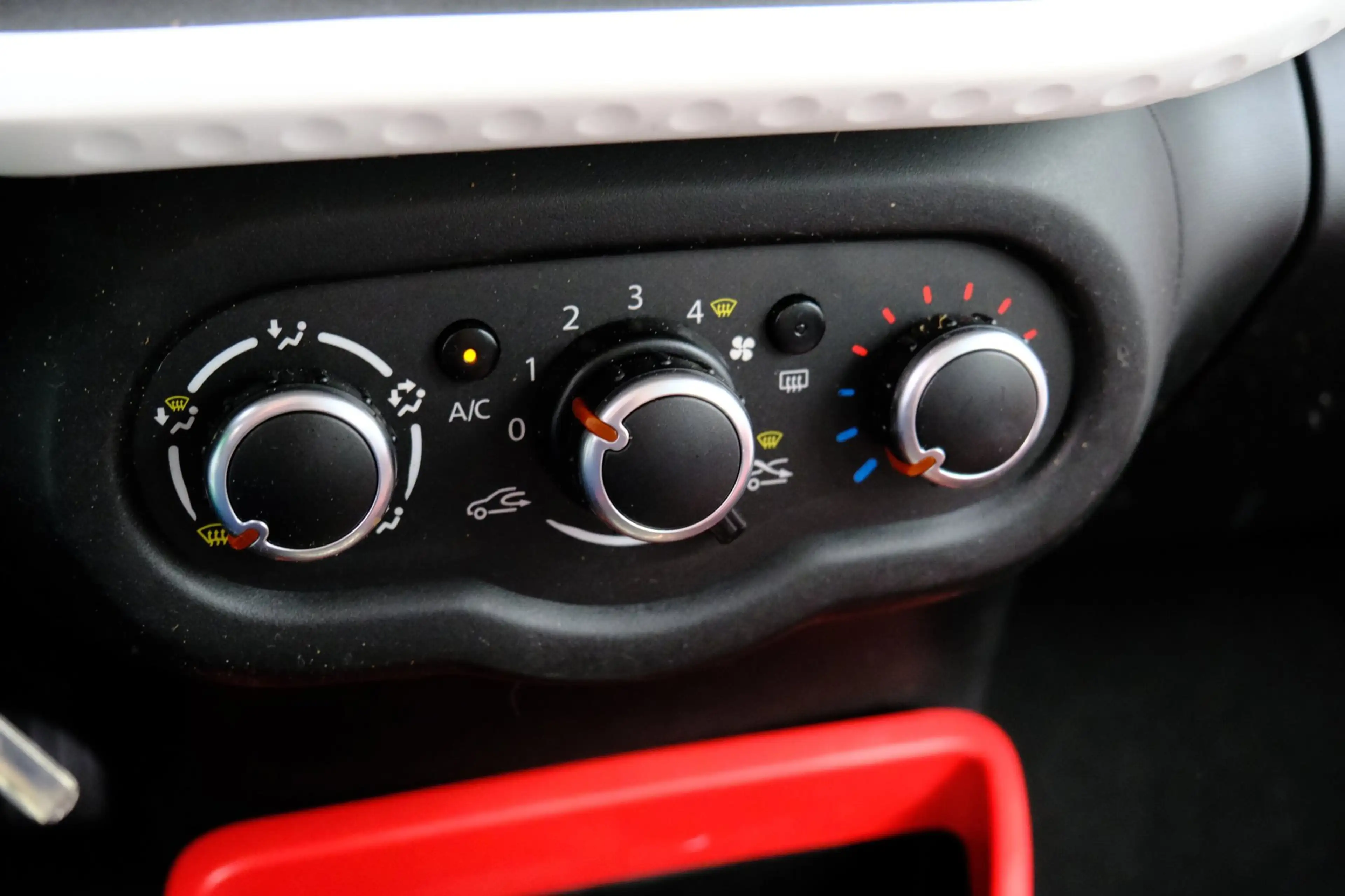 Renault Twingo 1.0 SCe Expression 5drs Airco|LED dagrij|Cruise — photo 13