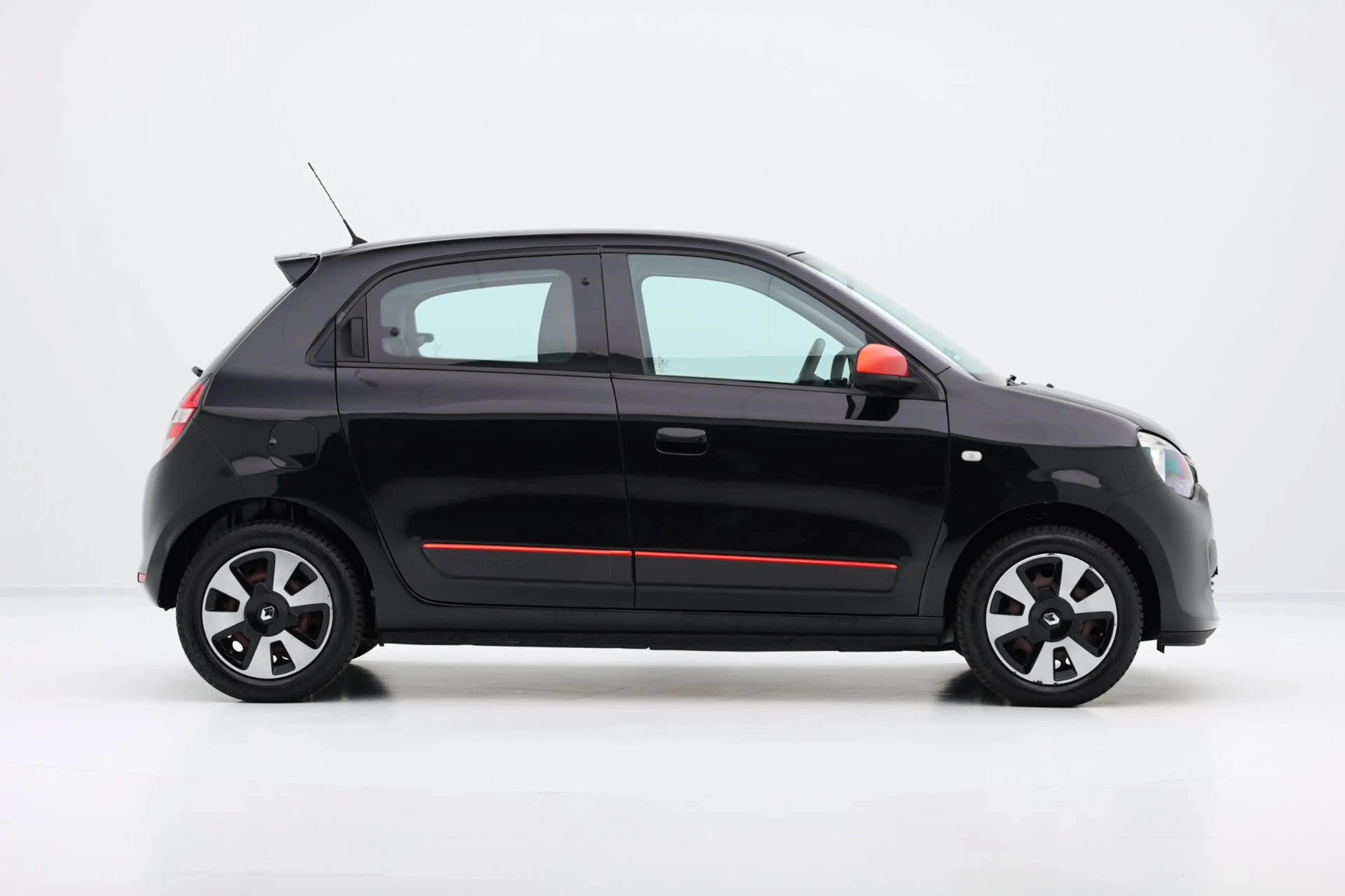 Renault Twingo 1.0 SCe Expression 5drs Airco|LED dagrij|Cruise — photo 24