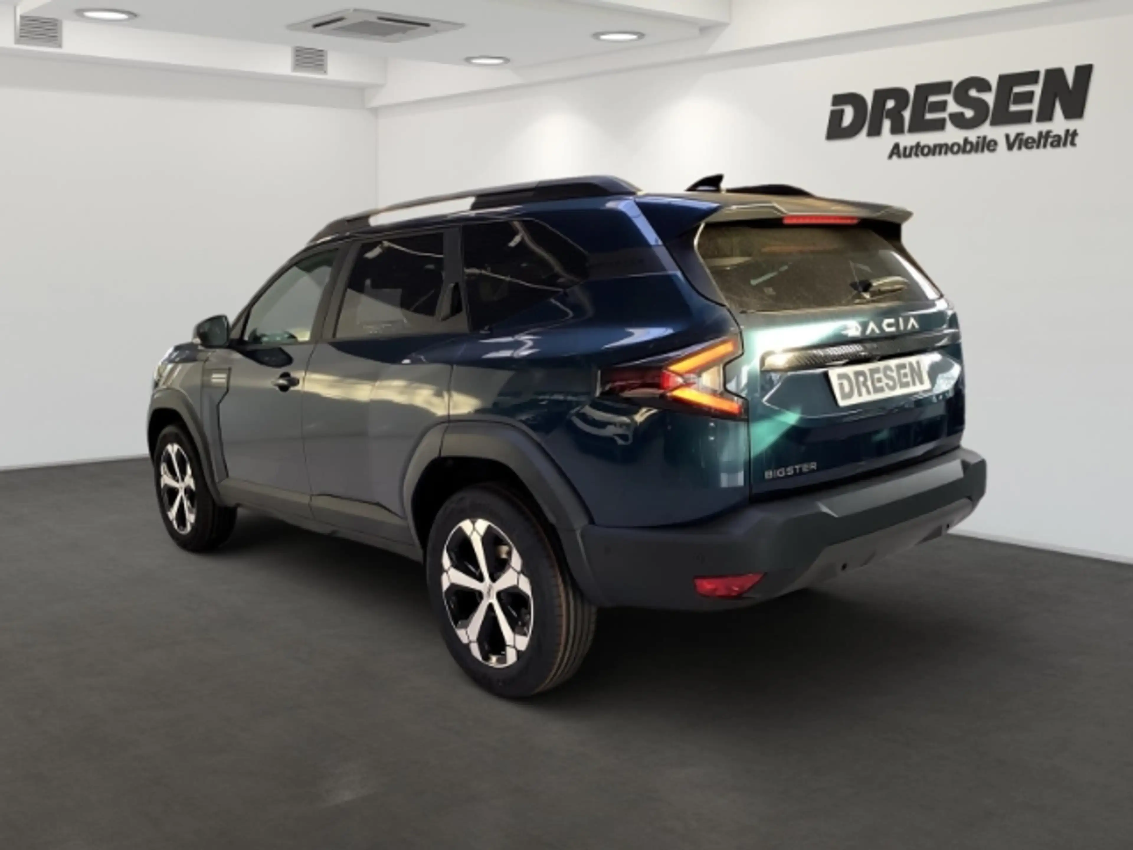 Dacia Bigster Journey TCe140+WinterPlus&City-P+el. Heckklappe+Na — photo 4