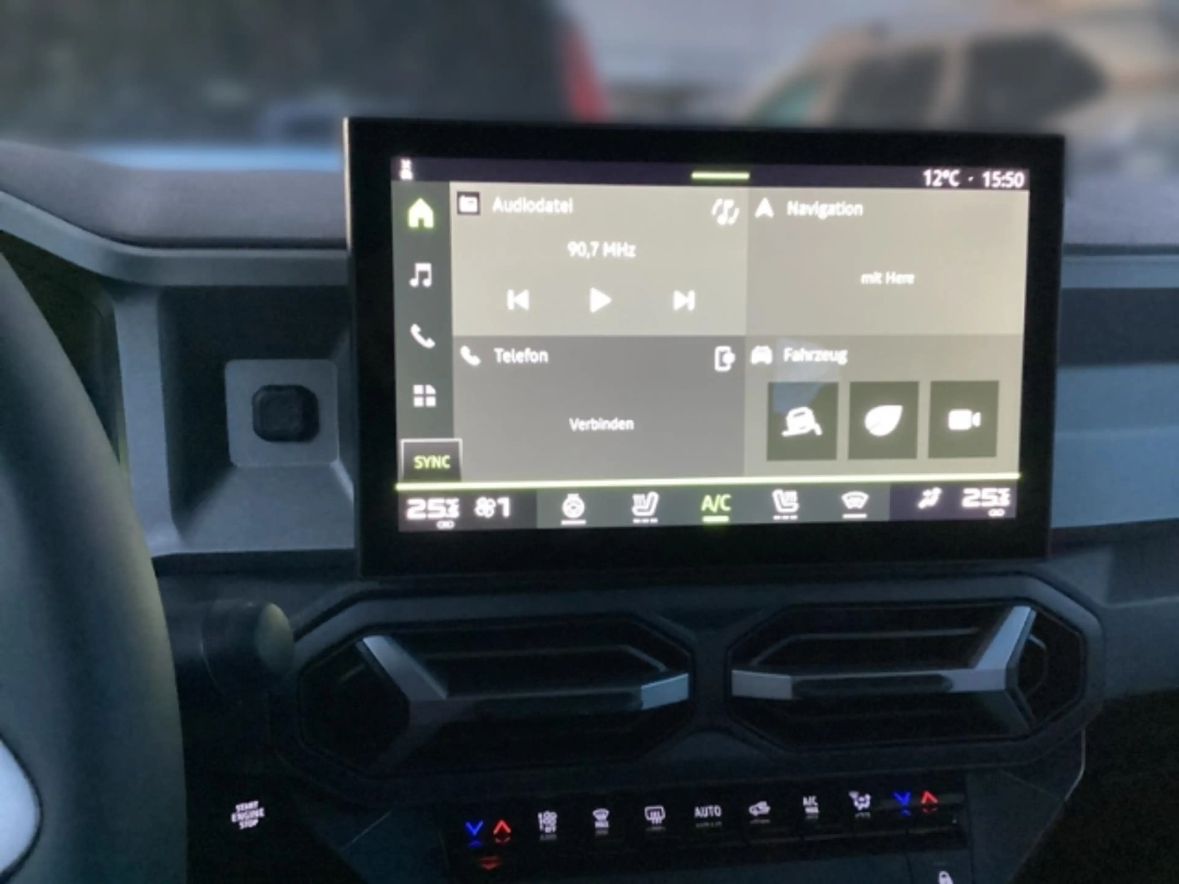 Dacia Bigster Journey TCe140+WinterPlus&City-P+el. Heckklappe+Na — photo 9