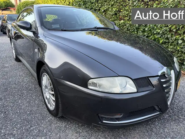 Alfa Romeo GT 2.0 JTS Distinctive | Leer | BOSE | Autom. Airco |