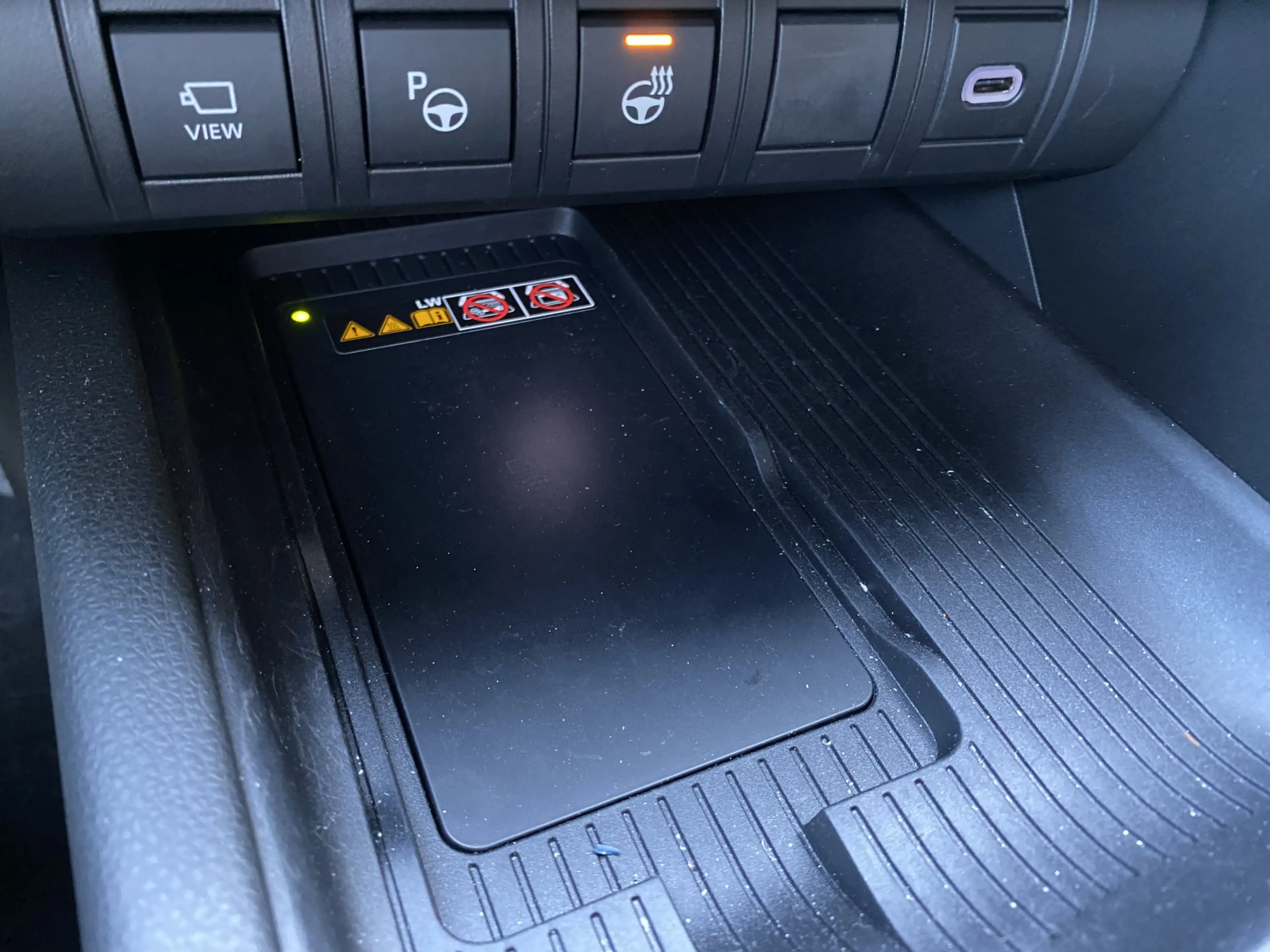 Toyota C-HR 2.0 Plug-in Hybrid 220 Executive — photo 22