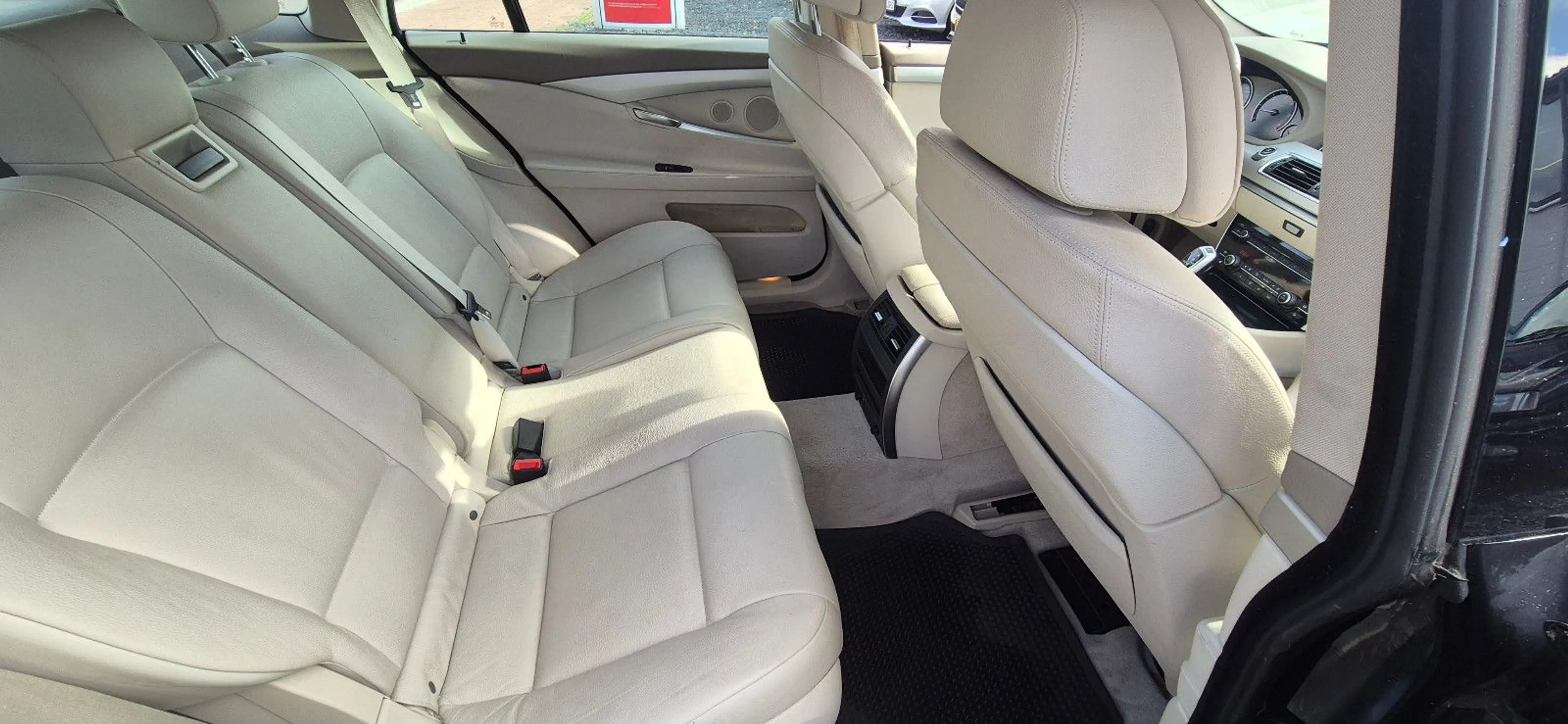 BMW 530 530 GT xDrive - XENON - AHK - SHZ - PDC - LEDER — photo 7