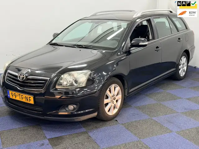 Toyota Avensis Wagon 2.0 VVTi Luna / NETTE AUTO / RIJDT SCHAKELT