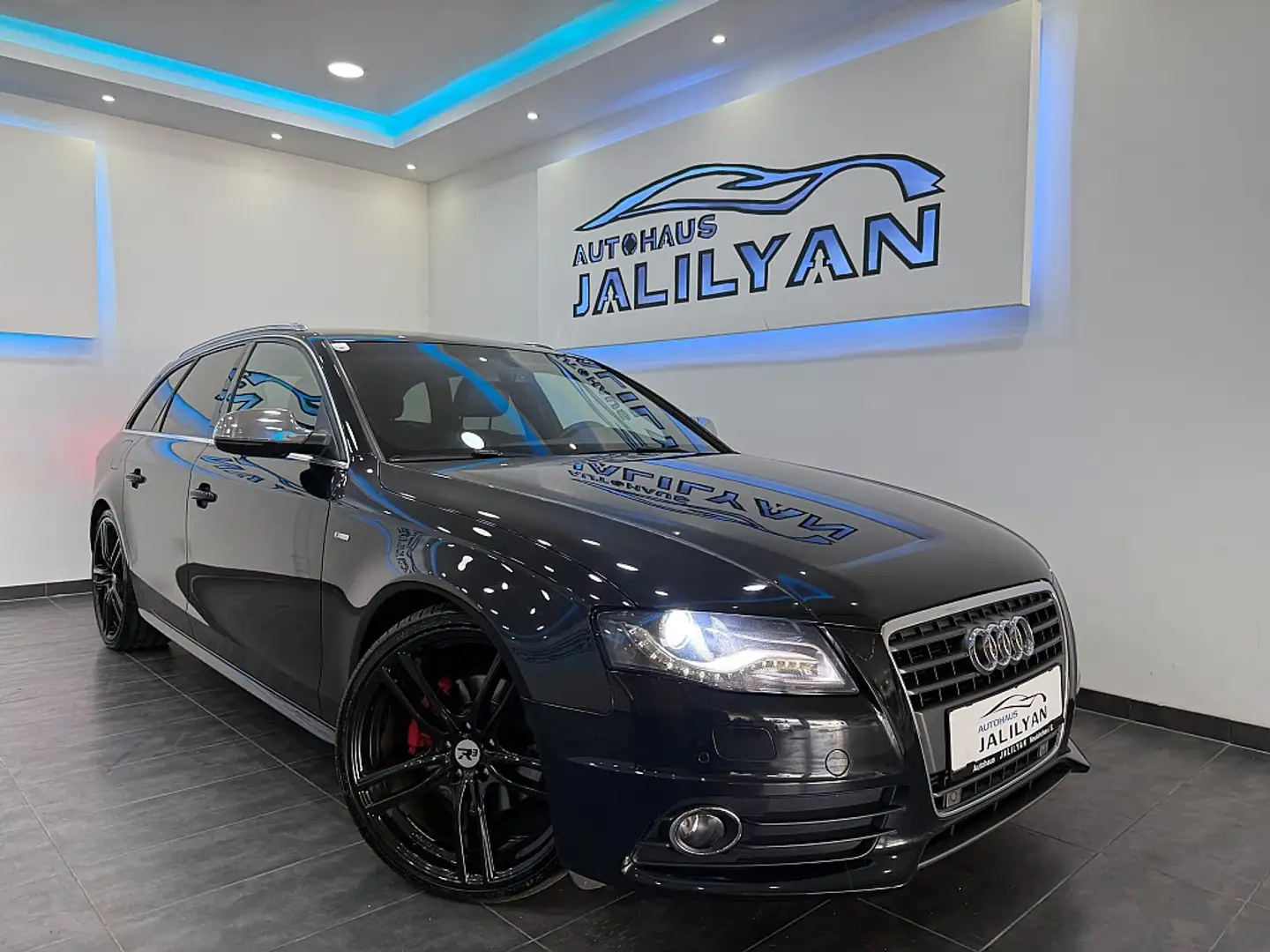 Audi A4 Avant 2,0 TDI  Aut. S4 OPTIK, NAVI, LED+XENON, ... Zwart - 1
