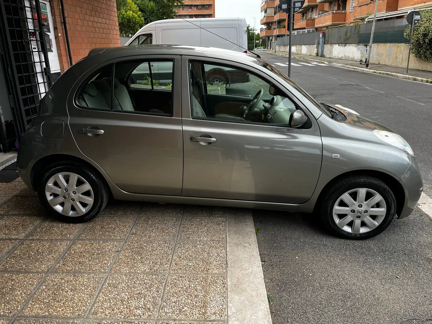 Nissan Micra 1.2 Acenta Gold - 2