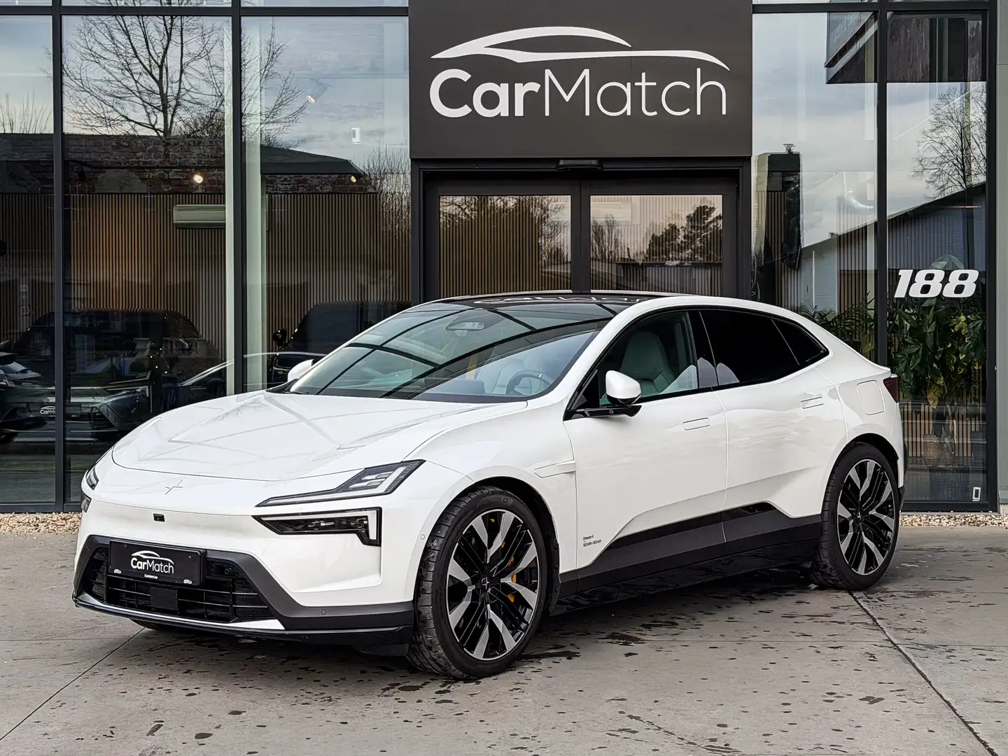 Polestar 4 Long Range Dual Motor Performance - Plus | Pilot Blanc - 1