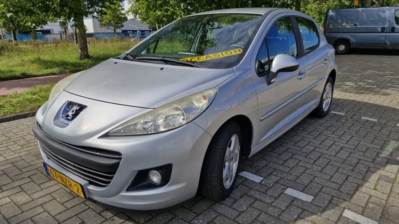 Peugeot 207