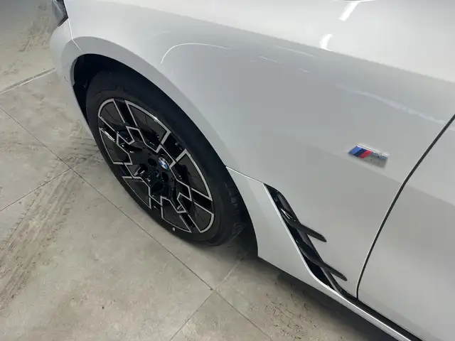BMW i4 xDrive Gran Ansicht 18