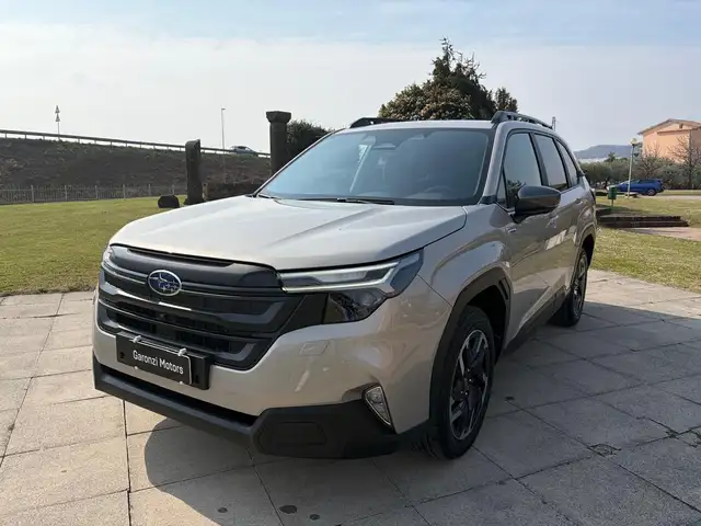 Subaru Forester 2.0 MHEV CVT Lineartronic Style