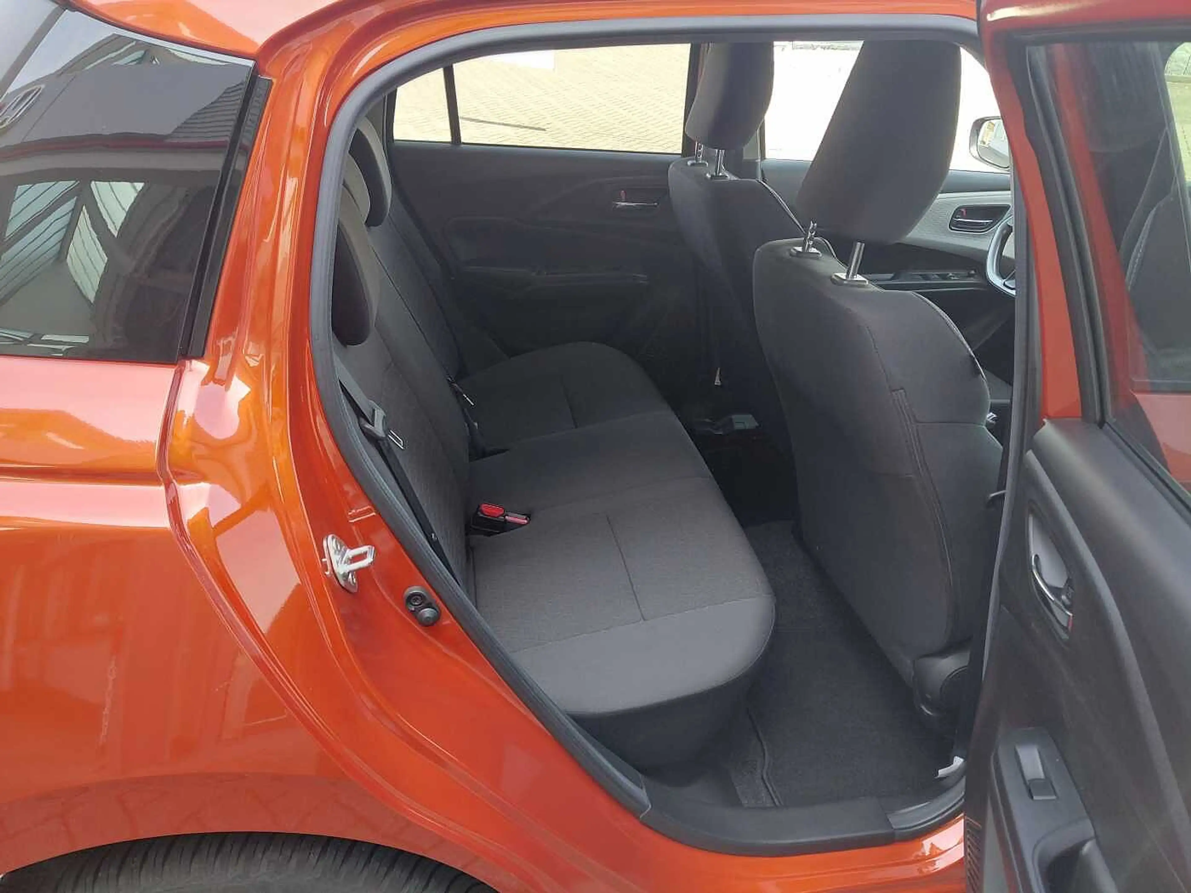 Suzuki Swift 1.2 Dualjet Hybrid MT Comfort — photo 4