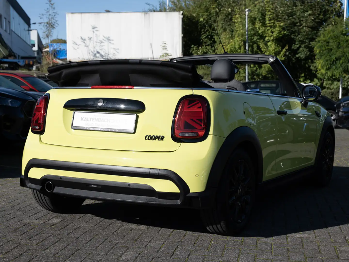 MINI Cooper Cabrio Classic Trim FACEL. LED NAVI Gelb - 2