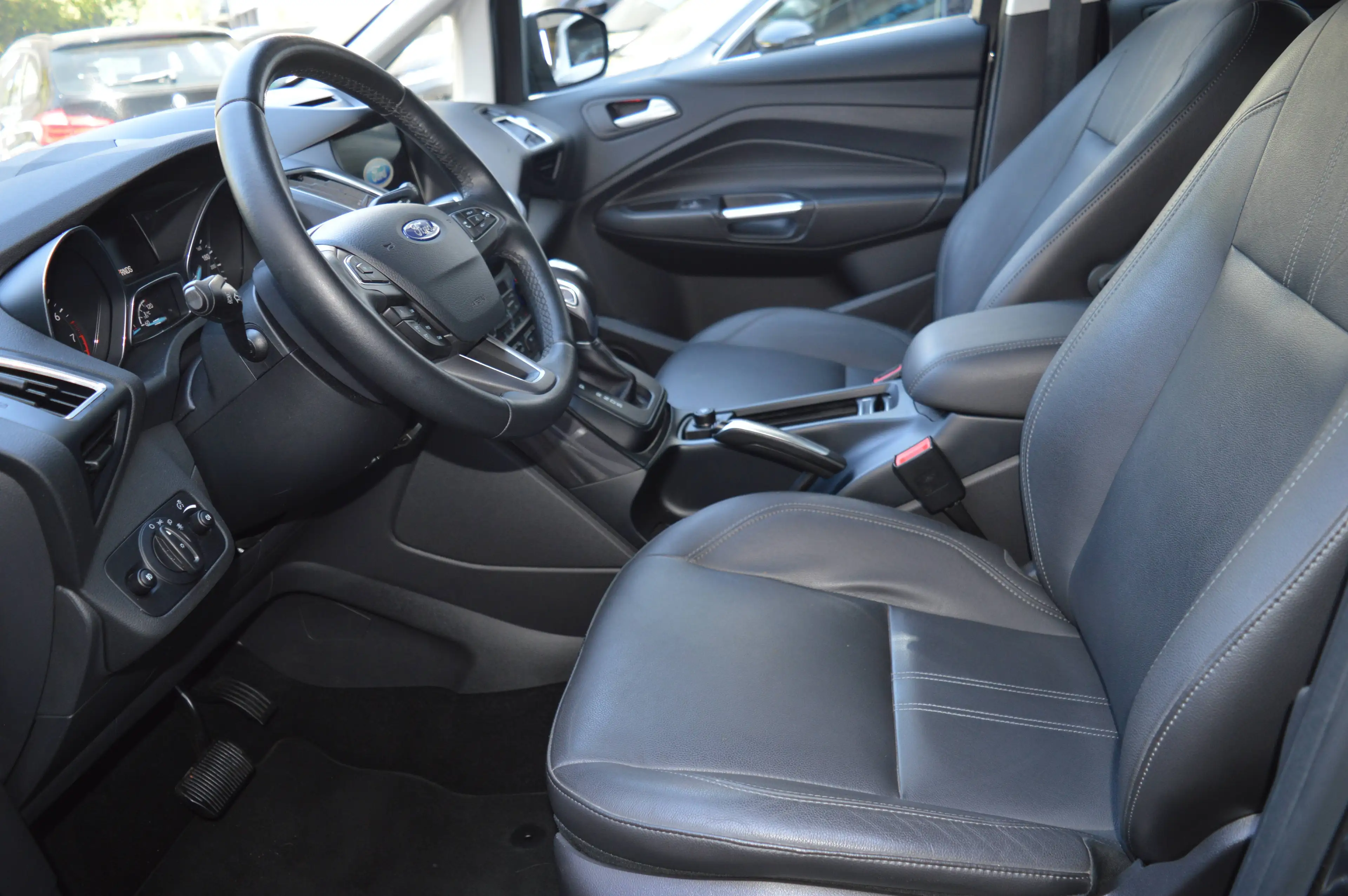 Ford C-Max C-Max 1.5 EcoBoost Start-Stop-System Aut. Titanium*Leder* — photo 10