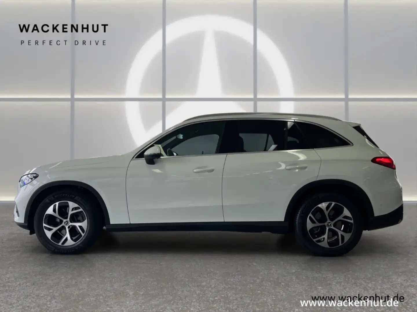 Mercedes-Benz GLC 220 d 4M AVANTGARDE PANO+AHK+BURM+DISTR+360° Bianco - 2