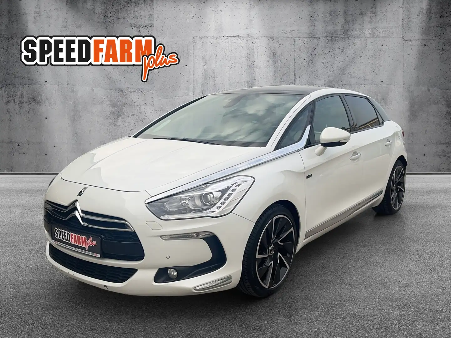 Citroen DS5 SportChic Hybrid4 Weiß - 1