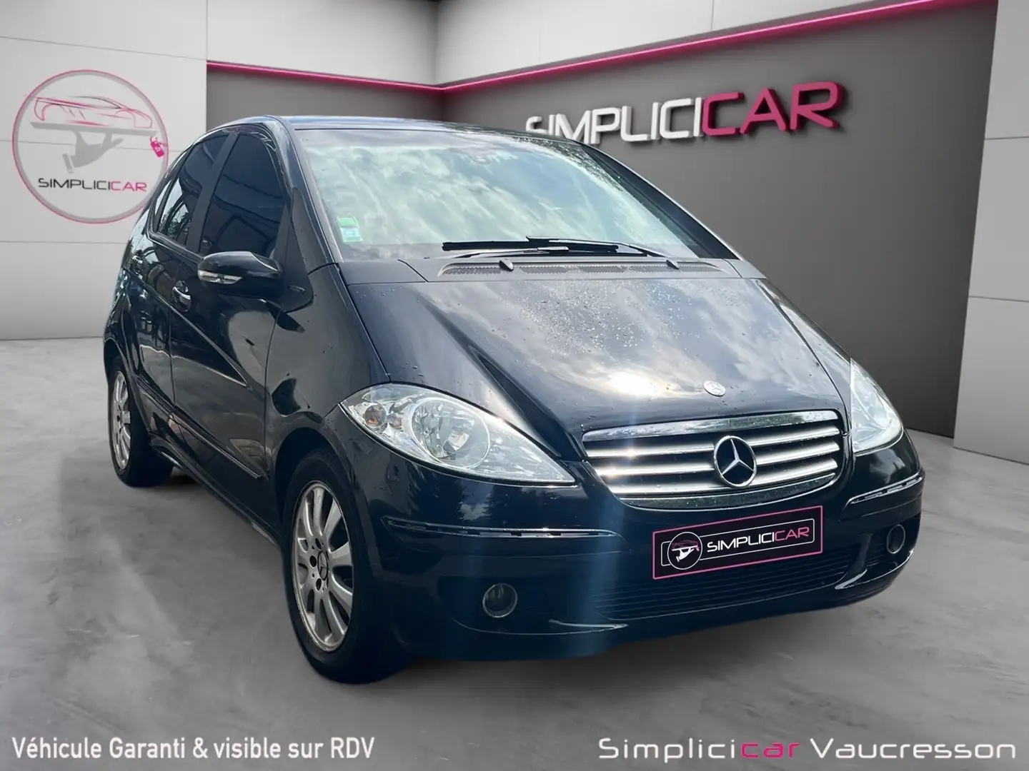 Mercedes-Benz Elégance Autotronic CVT Noir - 1