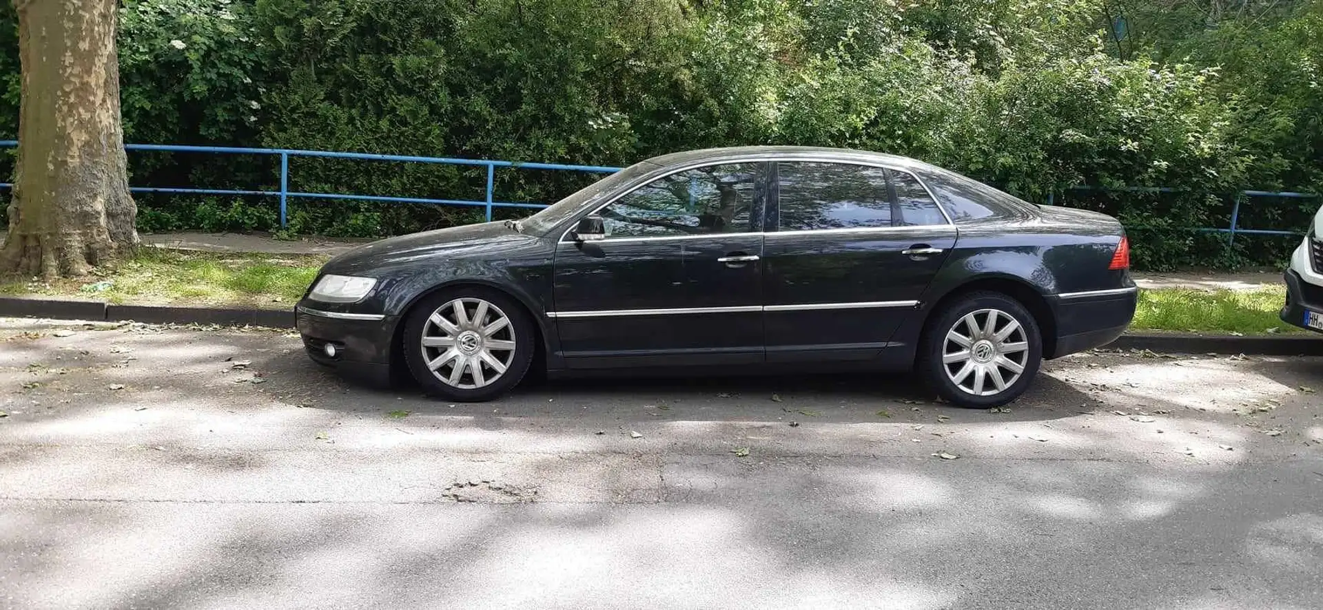 Volkswagen Phaeton Phaeton 3.0 V6 TDI DPF 4MOTION Automatik (5 Sitzer Negru - 1