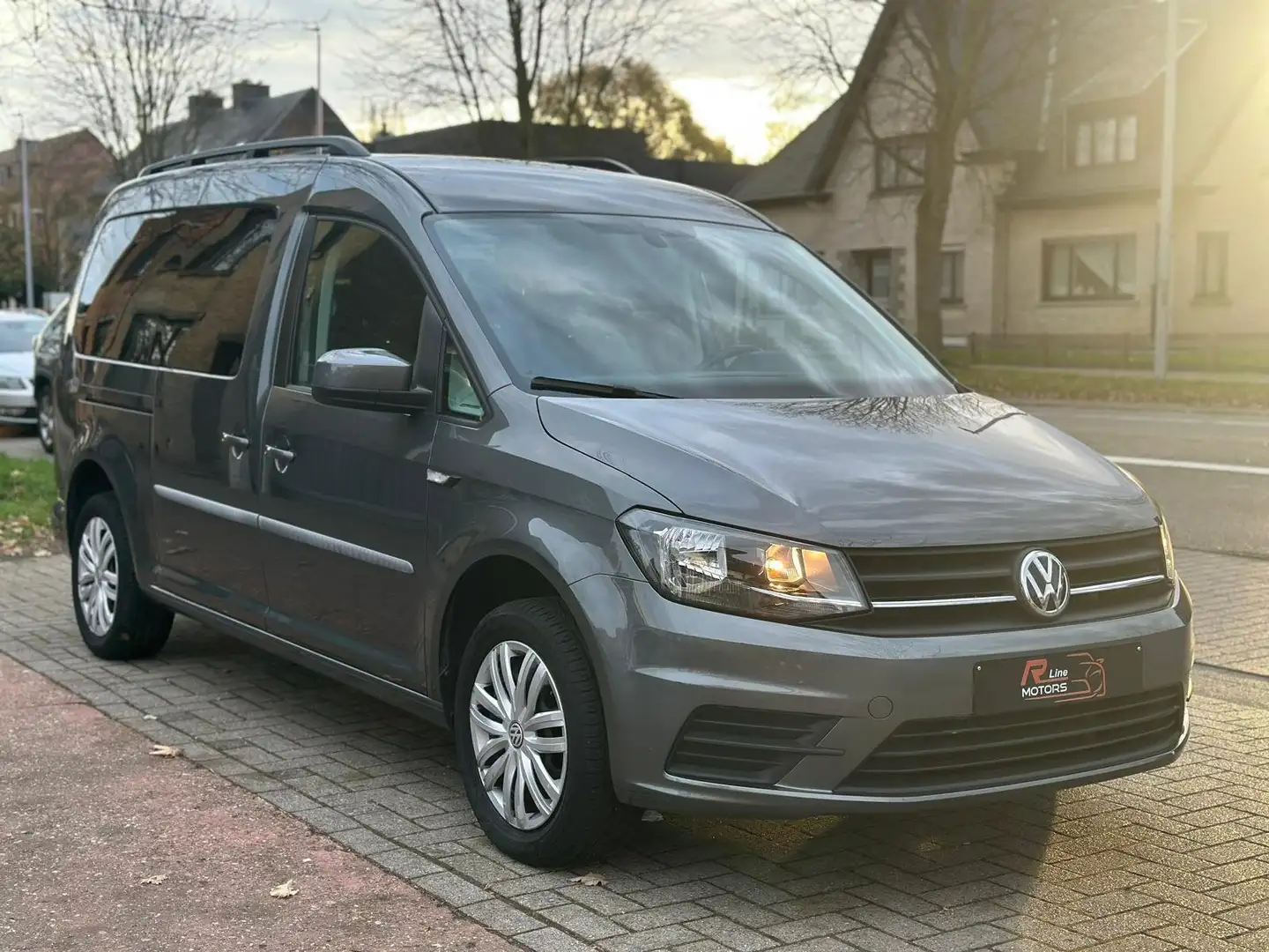 Volkswagen Caddy Maxi - 1.4 TSI - 7 zit - Navi - Trekhaak - PDC Gris - 2