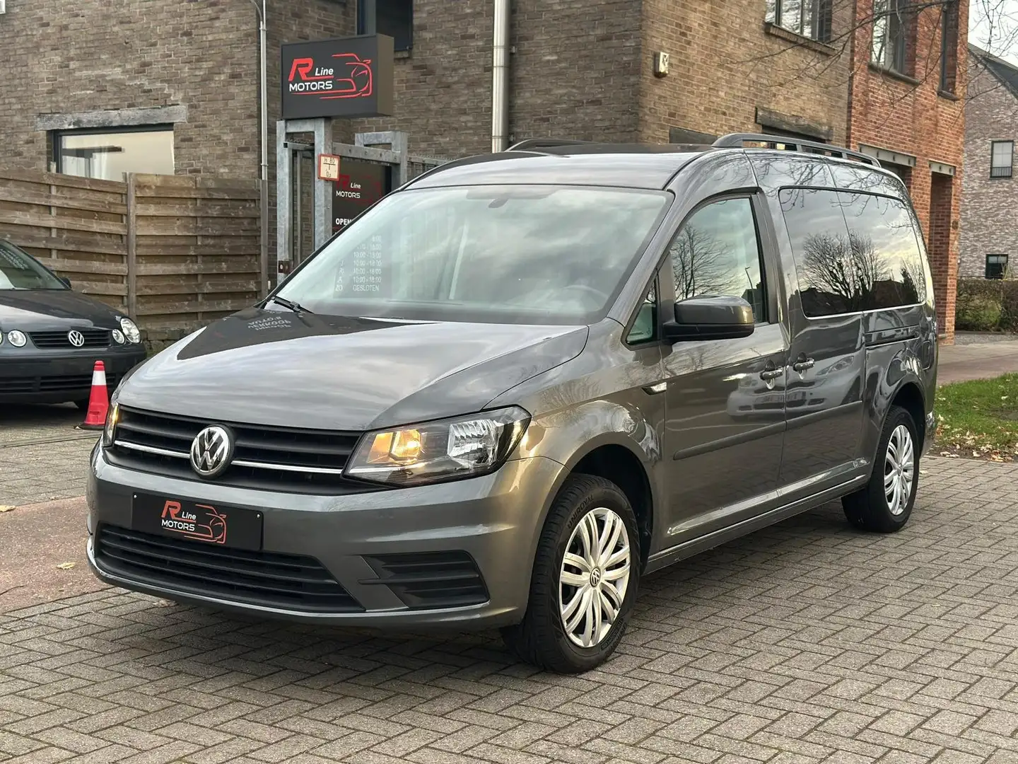 Volkswagen Caddy Maxi - 1.4 TSI - 7 zit - Navi - Trekhaak - PDC Gris - 1
