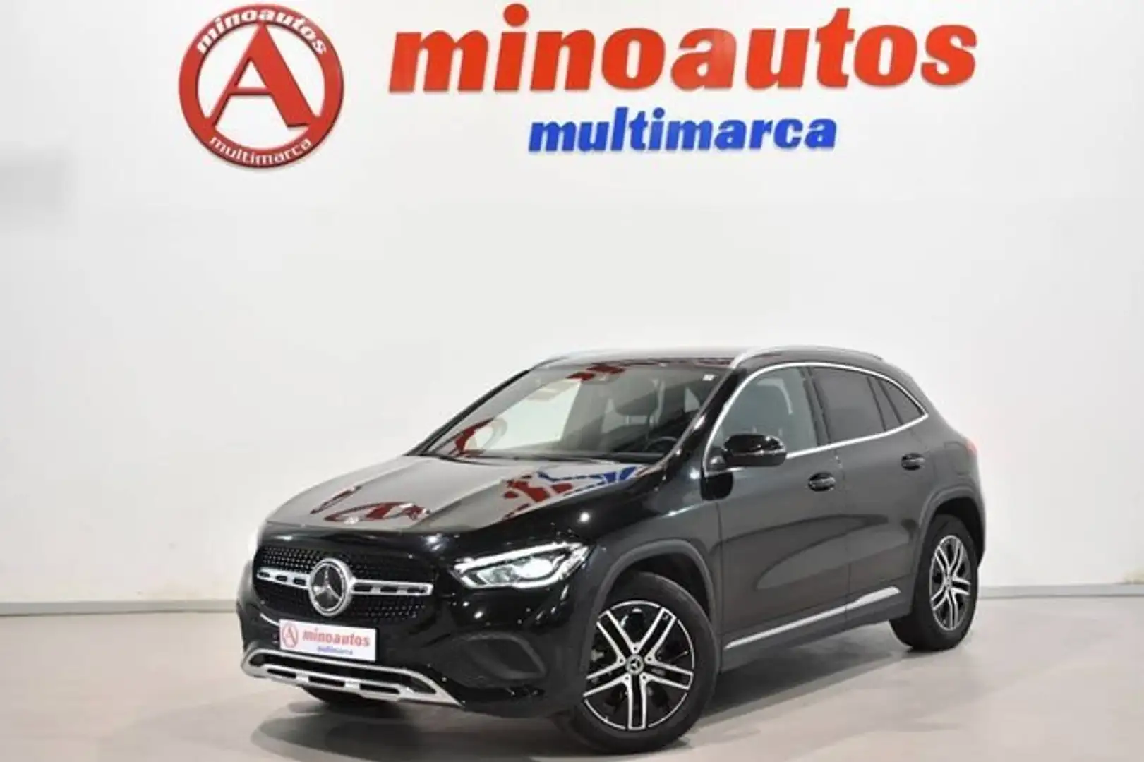 Mercedes-Benz GLA 250 250E 218 CV 8G-TRONIC BUSINESS LINE Negro - 2